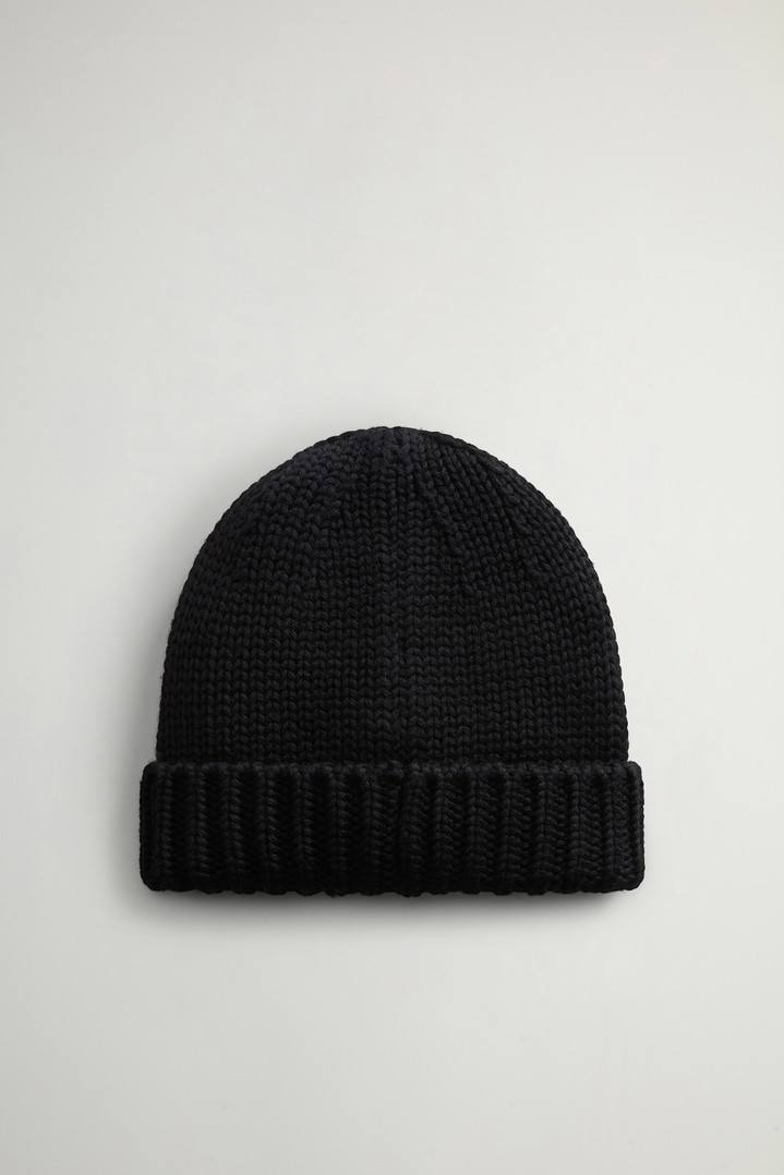 Boys' Beanie in Pure Merino Virgin Wool with Logo Black photo 2 | Woolrich