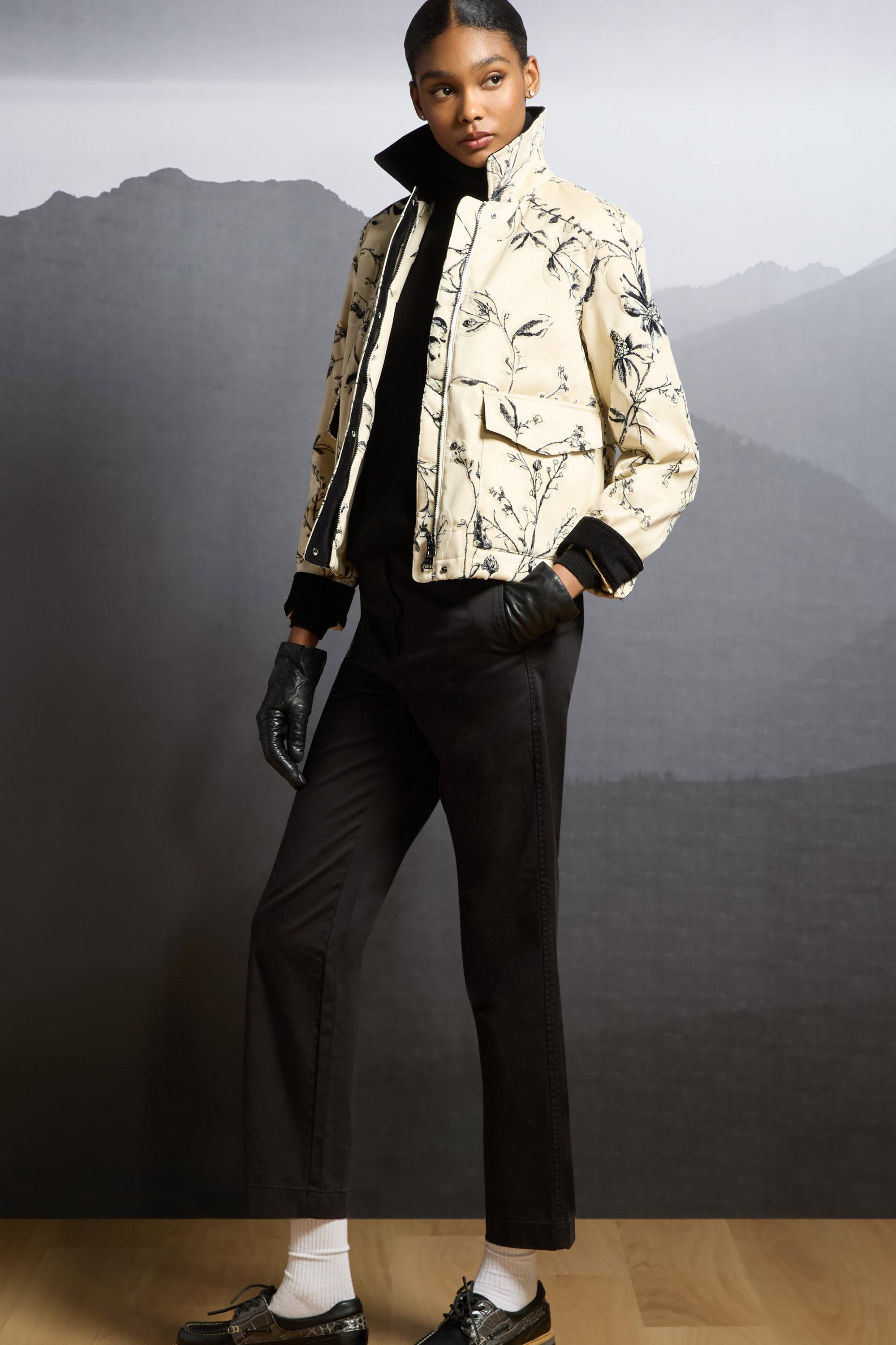 Garment-Dyed Organic Cotton Pants Black photo 6 | Woolrich