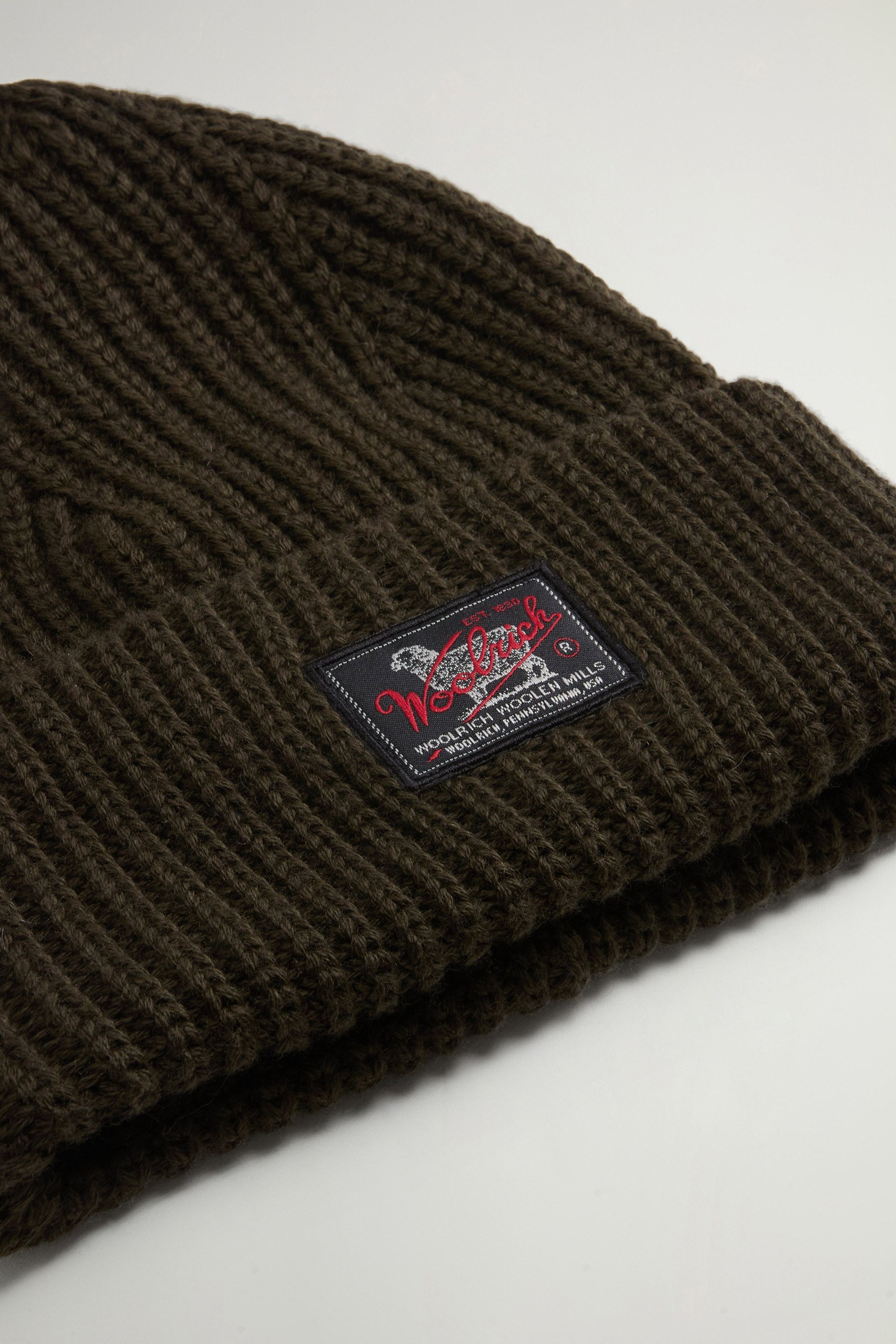 WM PATCH BEANIE Green photo 4 | Woolrich