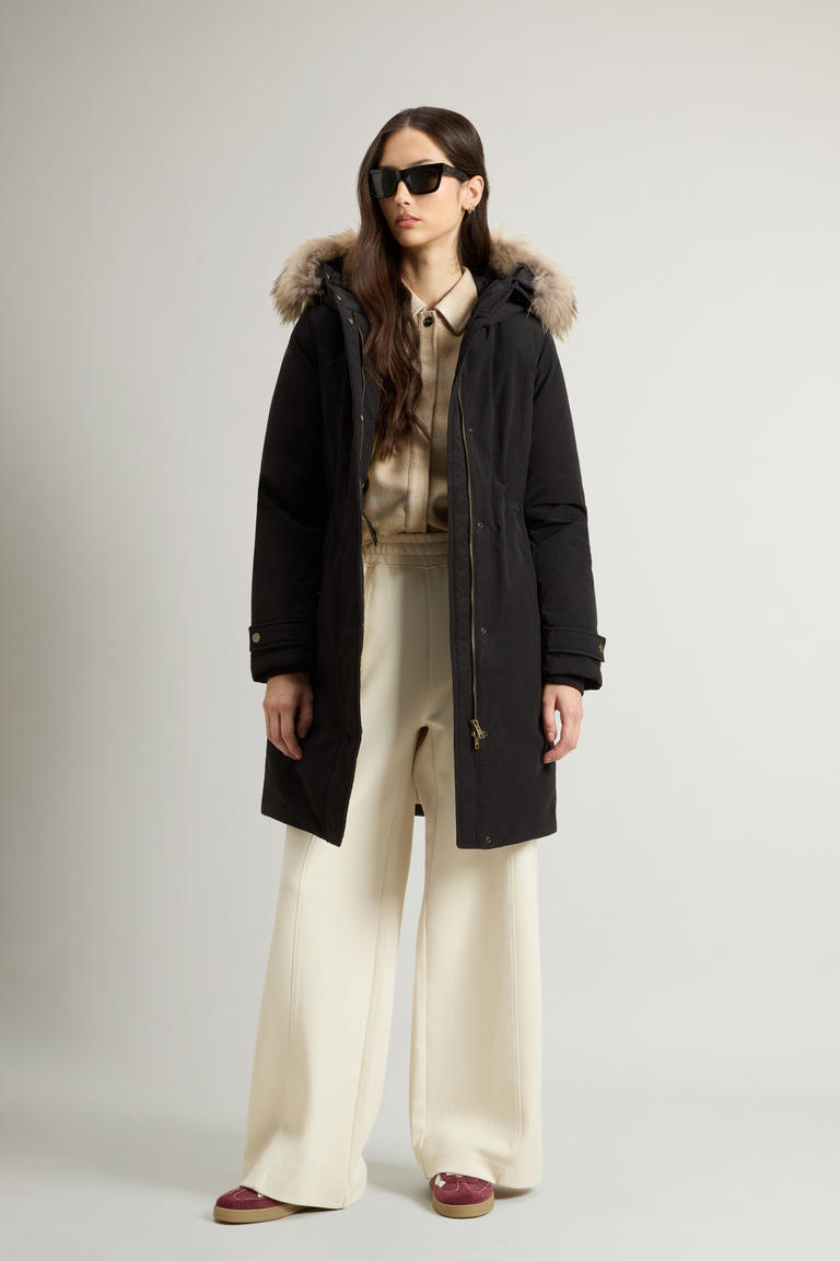 Grace Parka aus Peached Poly Schwarz photo 1 | Woolrich