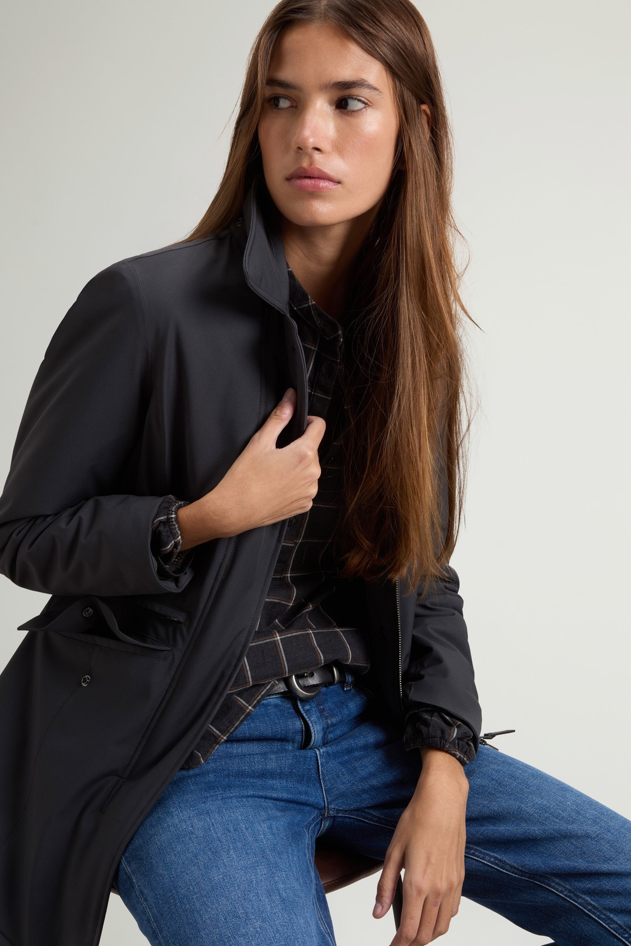 Manteau en Light Stretch à capuche amovible Gris photo 4 | Woolrich