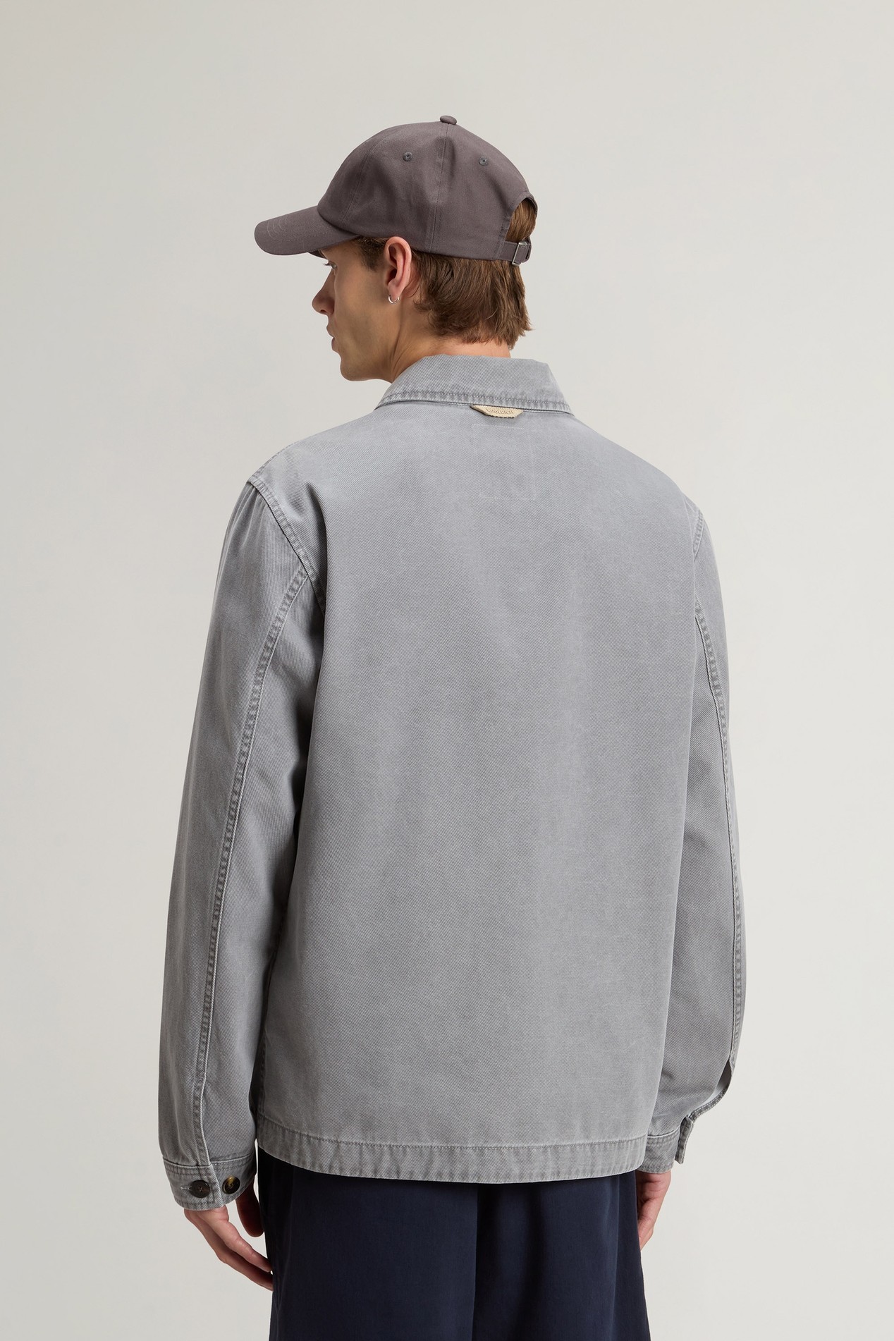 WASHED RESINE TWILL CHORE JACKET Gray photo 3 | Woolrich