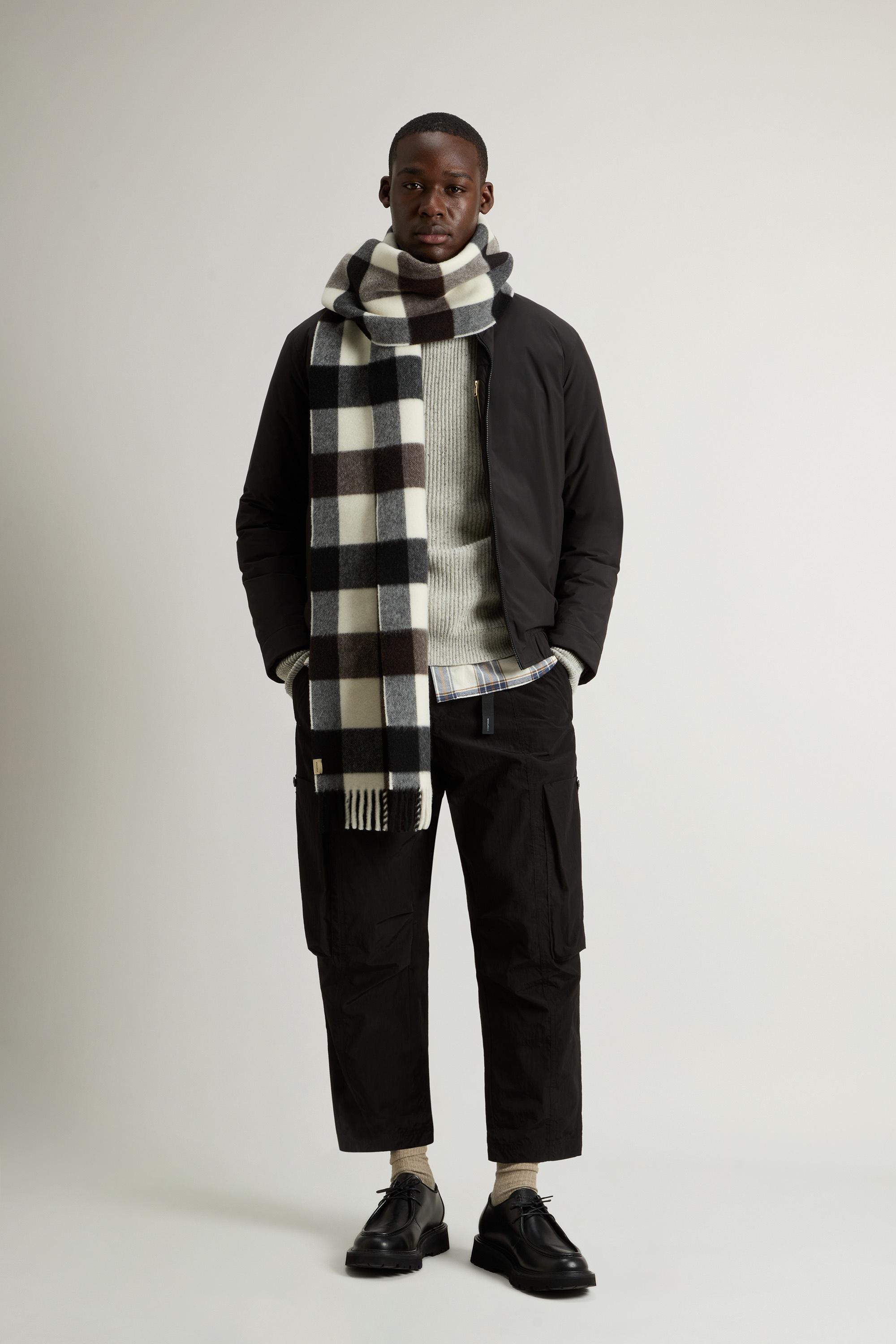 Padded Cloud Bomber Black photo 1 | Woolrich