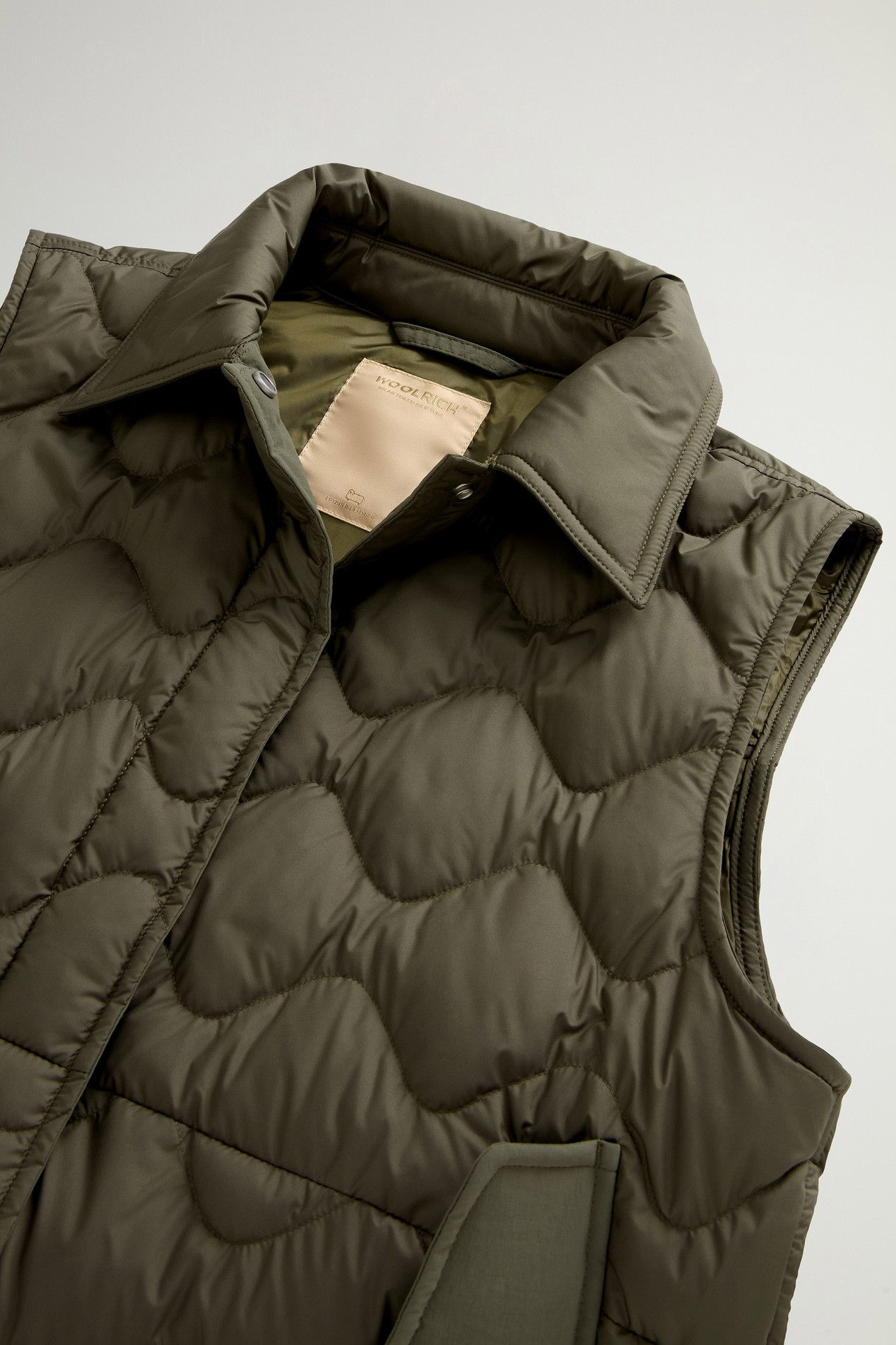 Quilted Microfiber Heritage Vest Green photo 6 | Woolrich