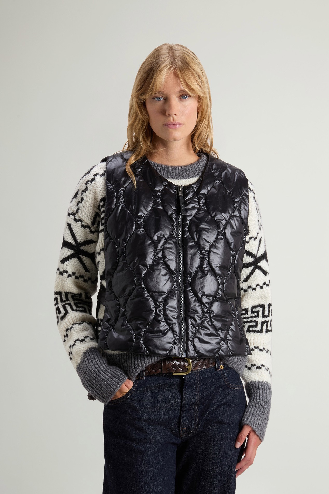 Packable Quilted Vest in Urban Light Nylon Black photo 1 | Woolrich