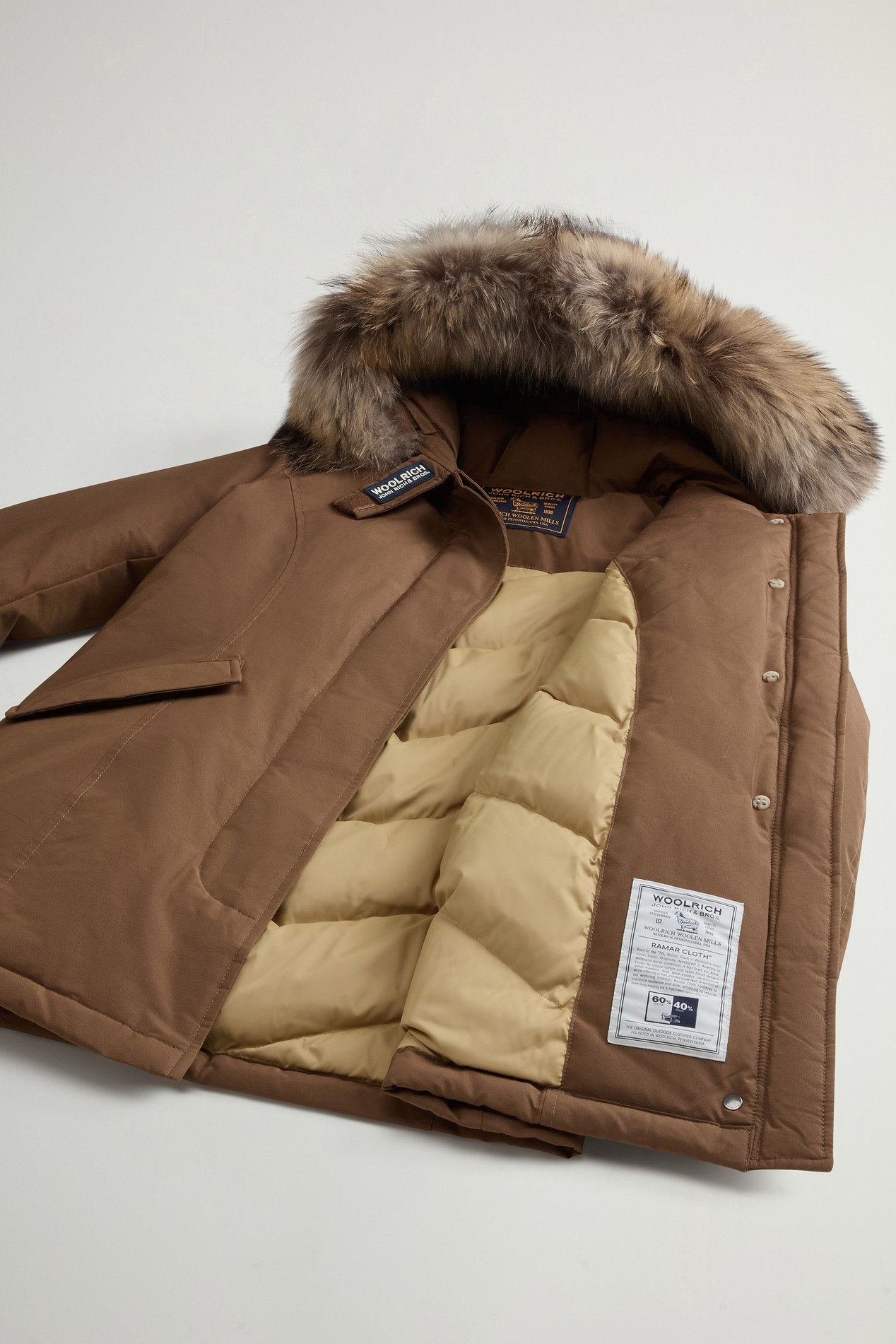 Arctic Parka in Ramar Cloth con pelliccia removibile Verde photo 8 | Woolrich