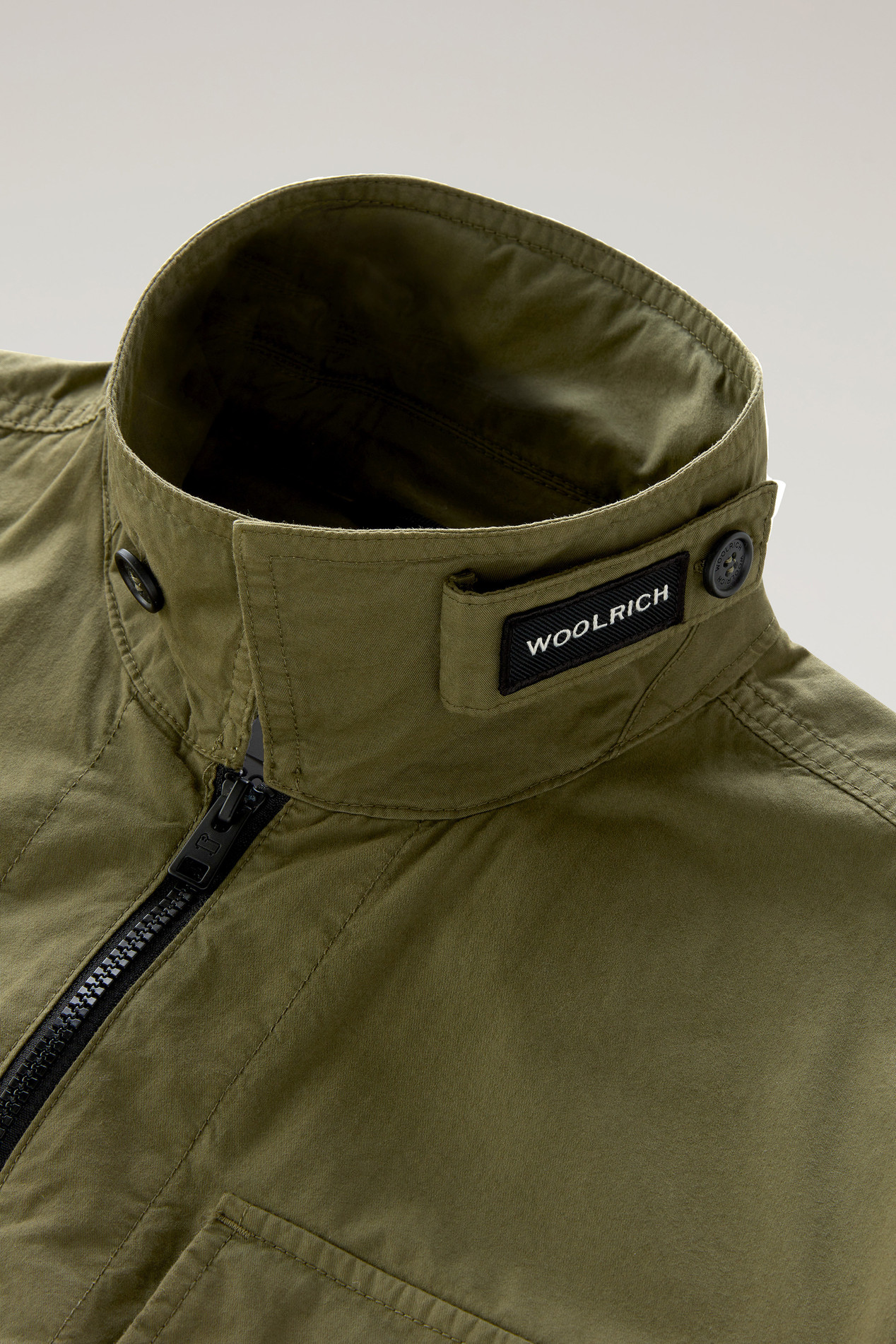Garment-Dyed Overshirt in Pure Cotton Green photo 4 | Woolrich