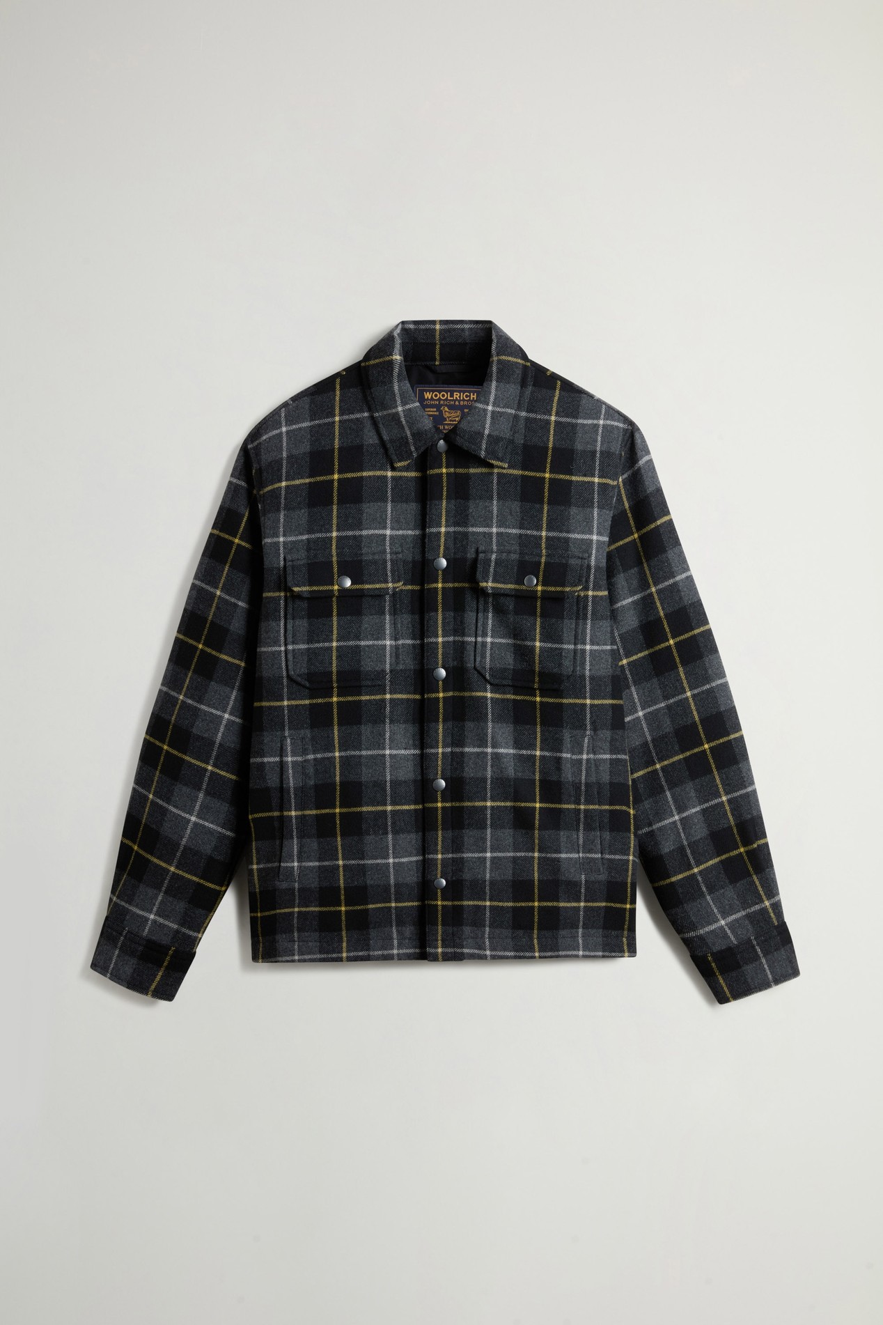 Alaskan Check Overshirt in Recycled Italian Wool Blend Gray photo 5 | Woolrich