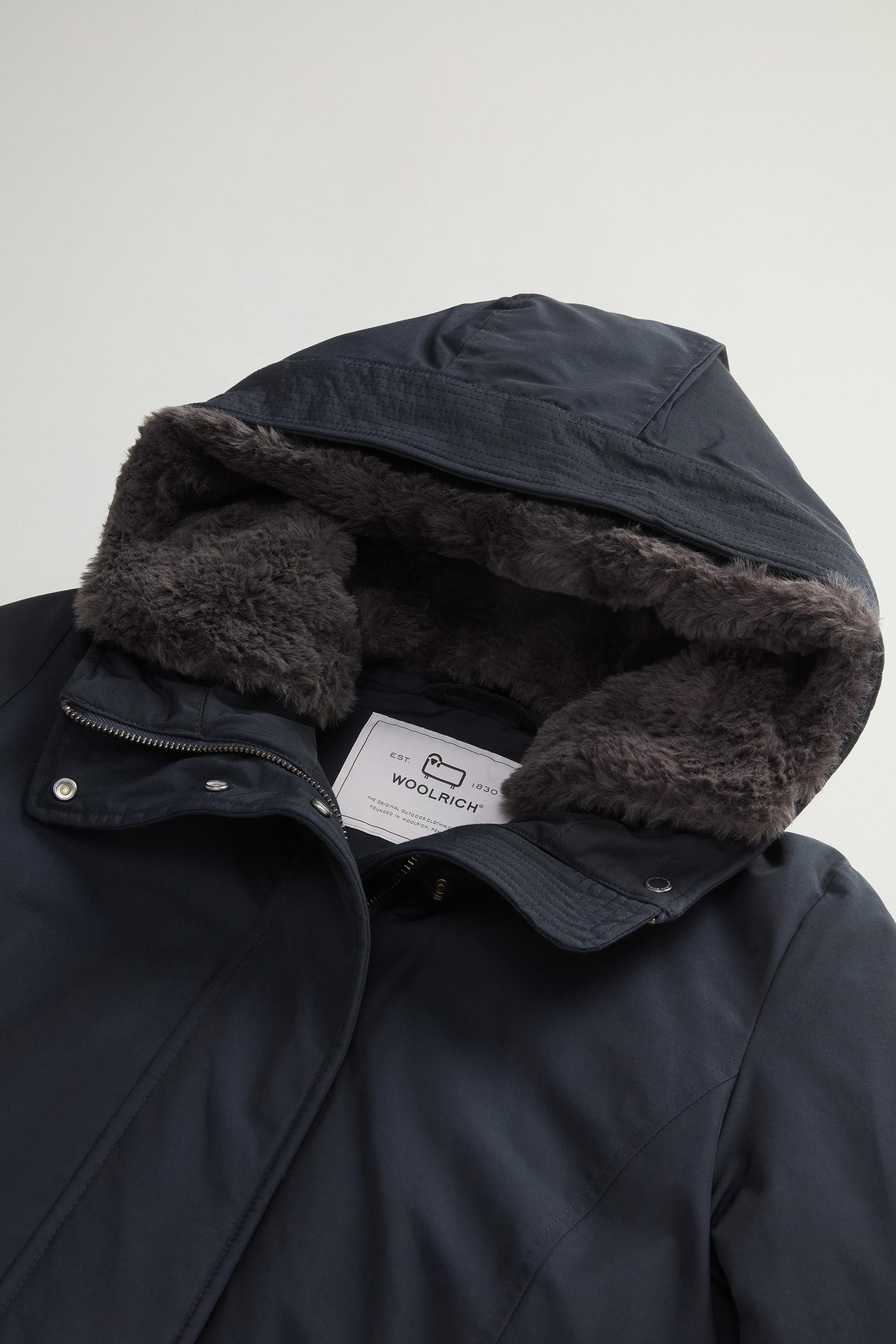 Boulder Parka in Ramar Cloth with Hood and Detachable Faux Fur Trim Blue photo 6 | Woolrich