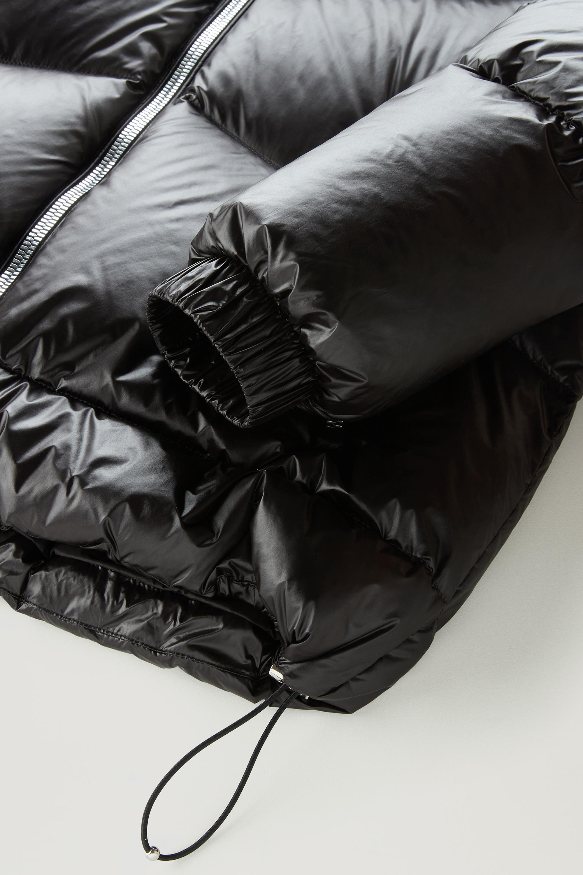 Aliquippa Short Down Jacket in Glossy Nylon Black photo 5 | Woolrich