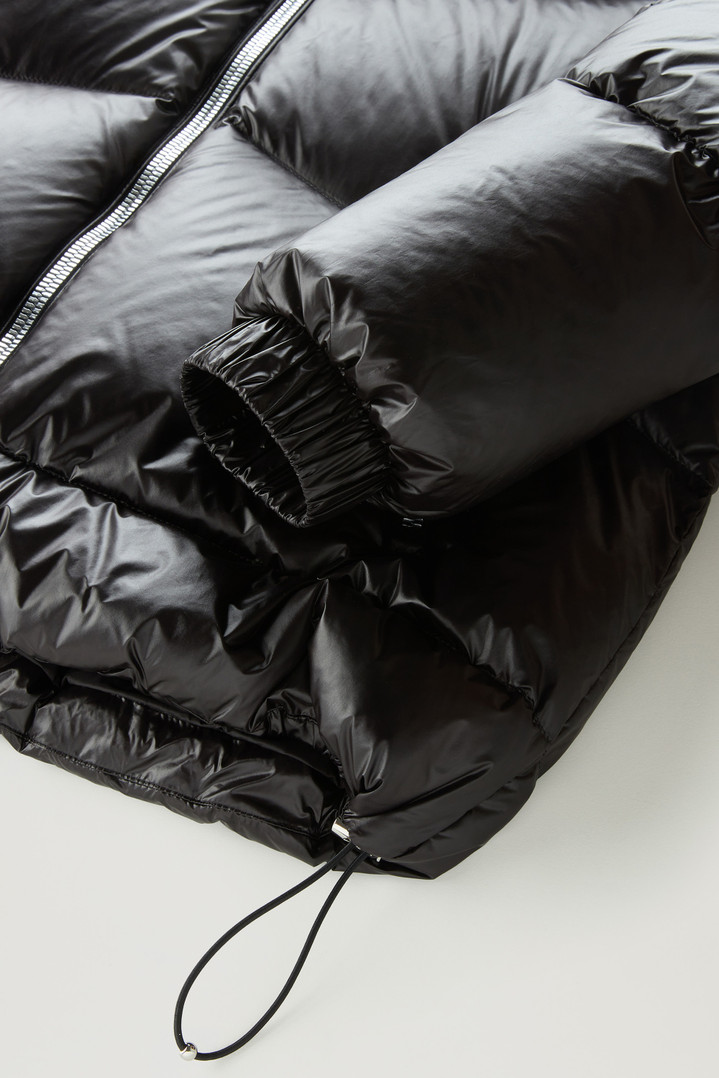 Aliquippa Short Down Jacket in Glossy Nylon Black photo 5 | Woolrich