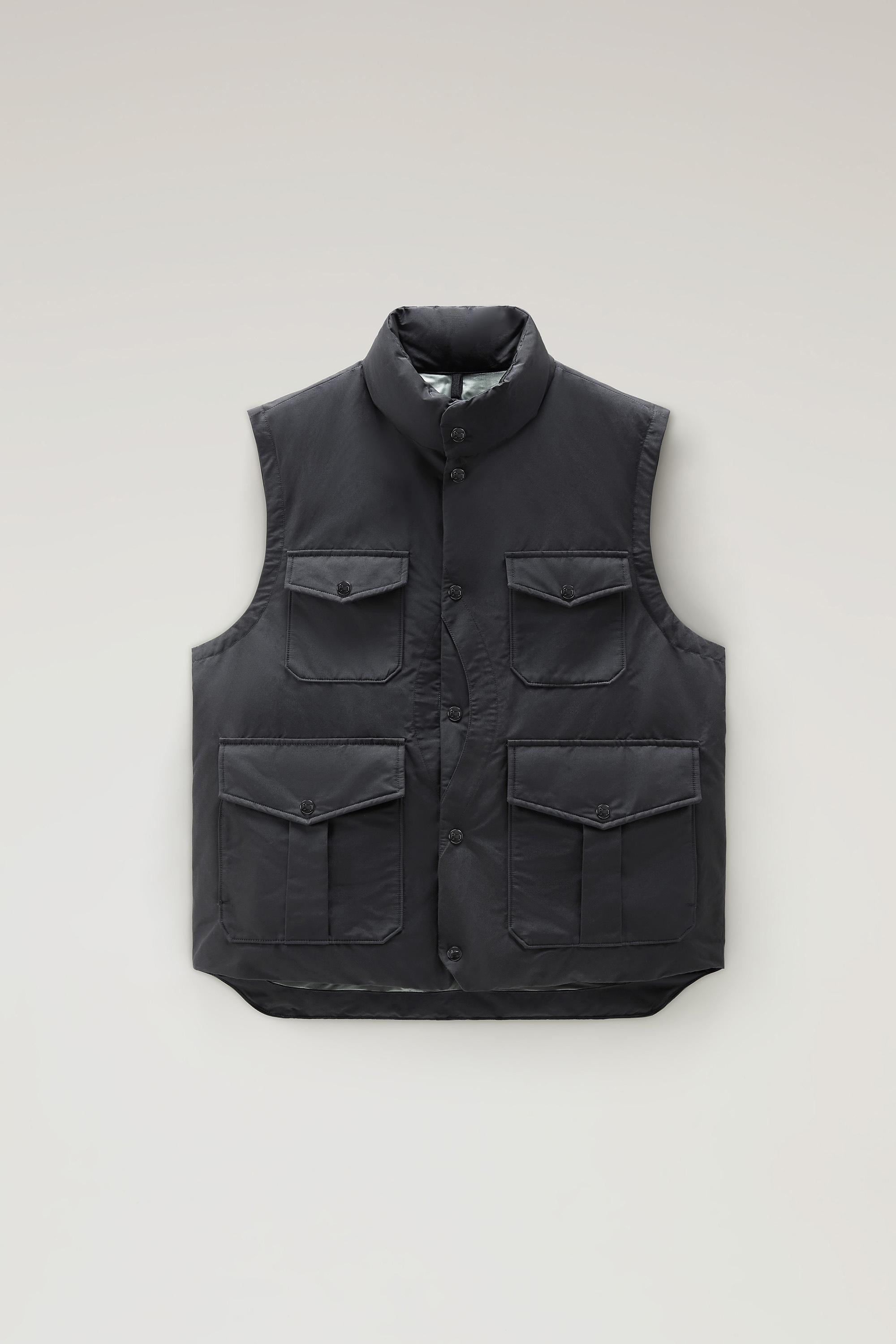 Half Moon Padded Vest in Ramar Cloth Black photo 1 | Woolrich