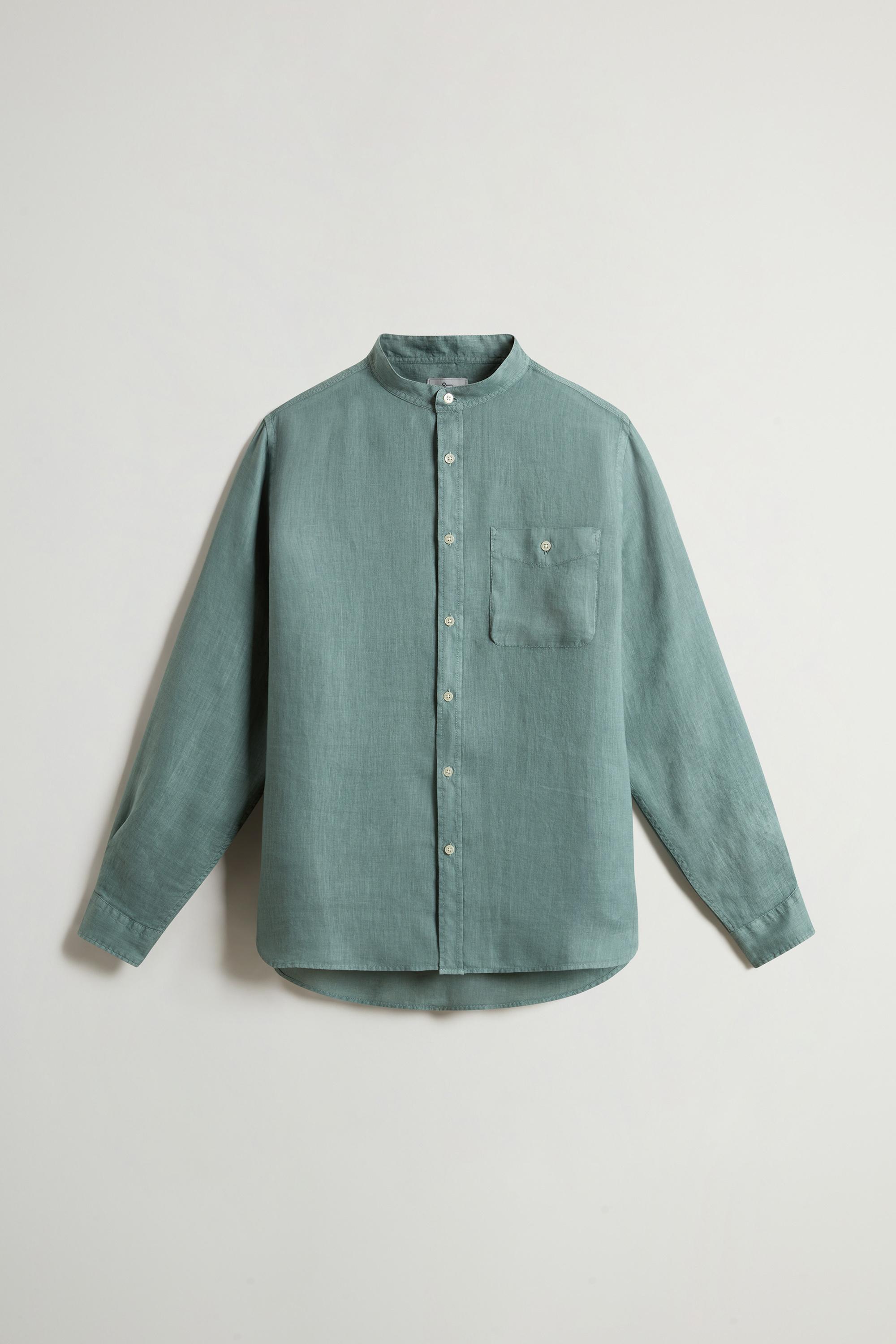 Garment-dyed Shirt with Mandarin Collar in Pure Linen Green photo 5 | Woolrich