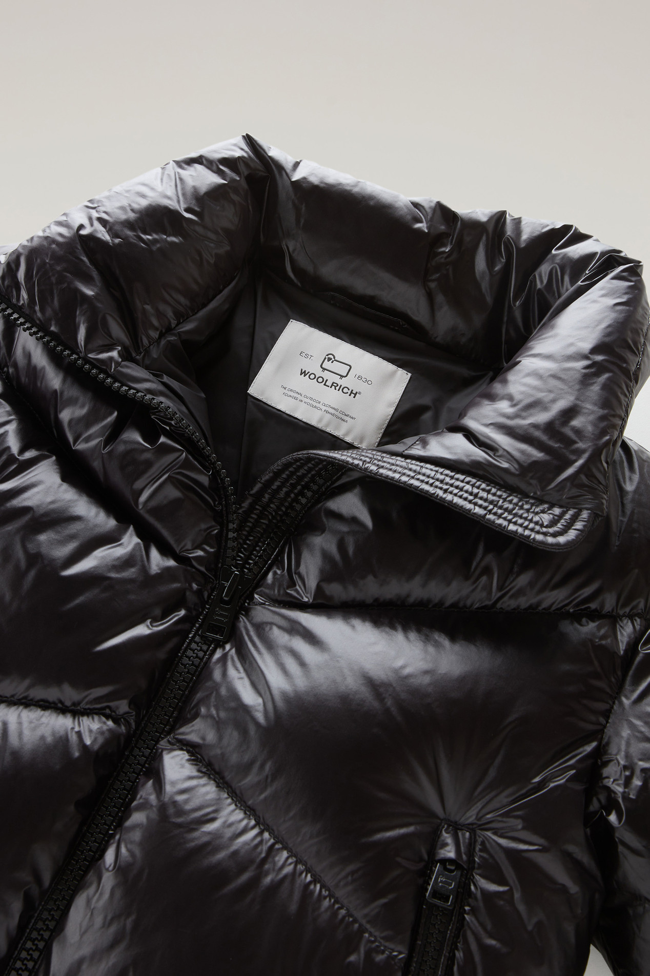 Girls' Aliquippa Down Jacket in Glossy Nylon Black photo 3 | Woolrich