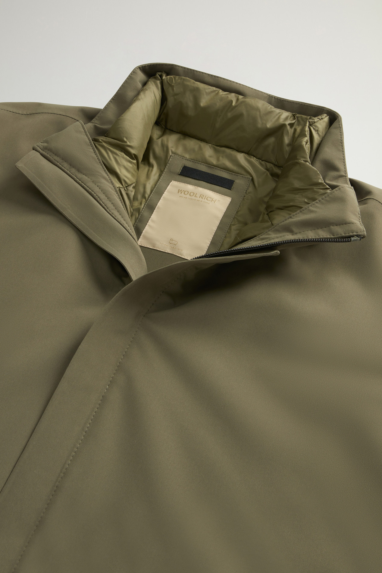 2-In-1 Jacket in Two-Layered Fabric Green photo 2 | Woolrich