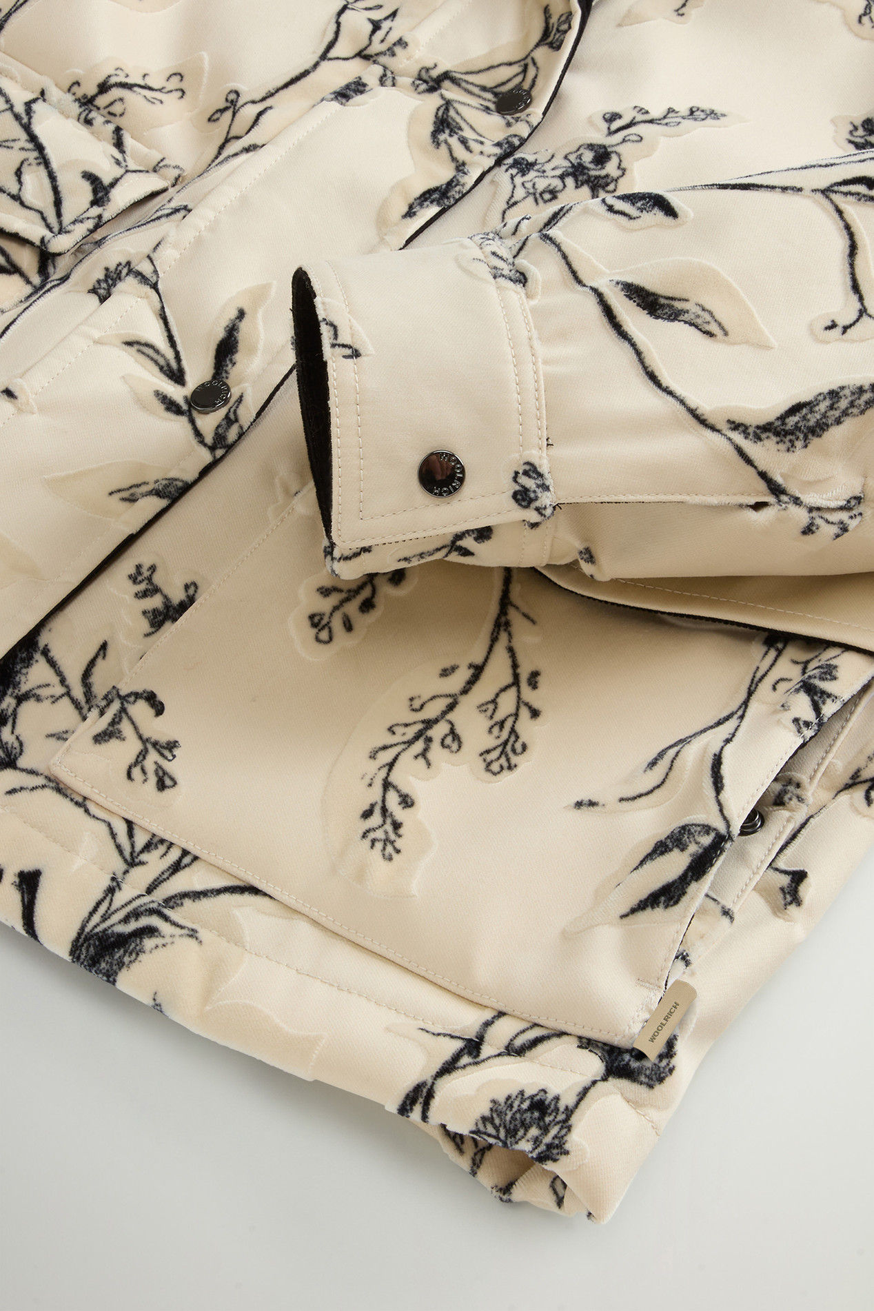 Pontoglio Velvet Jacket with Raised Pattern Beige photo 7 | Woolrich