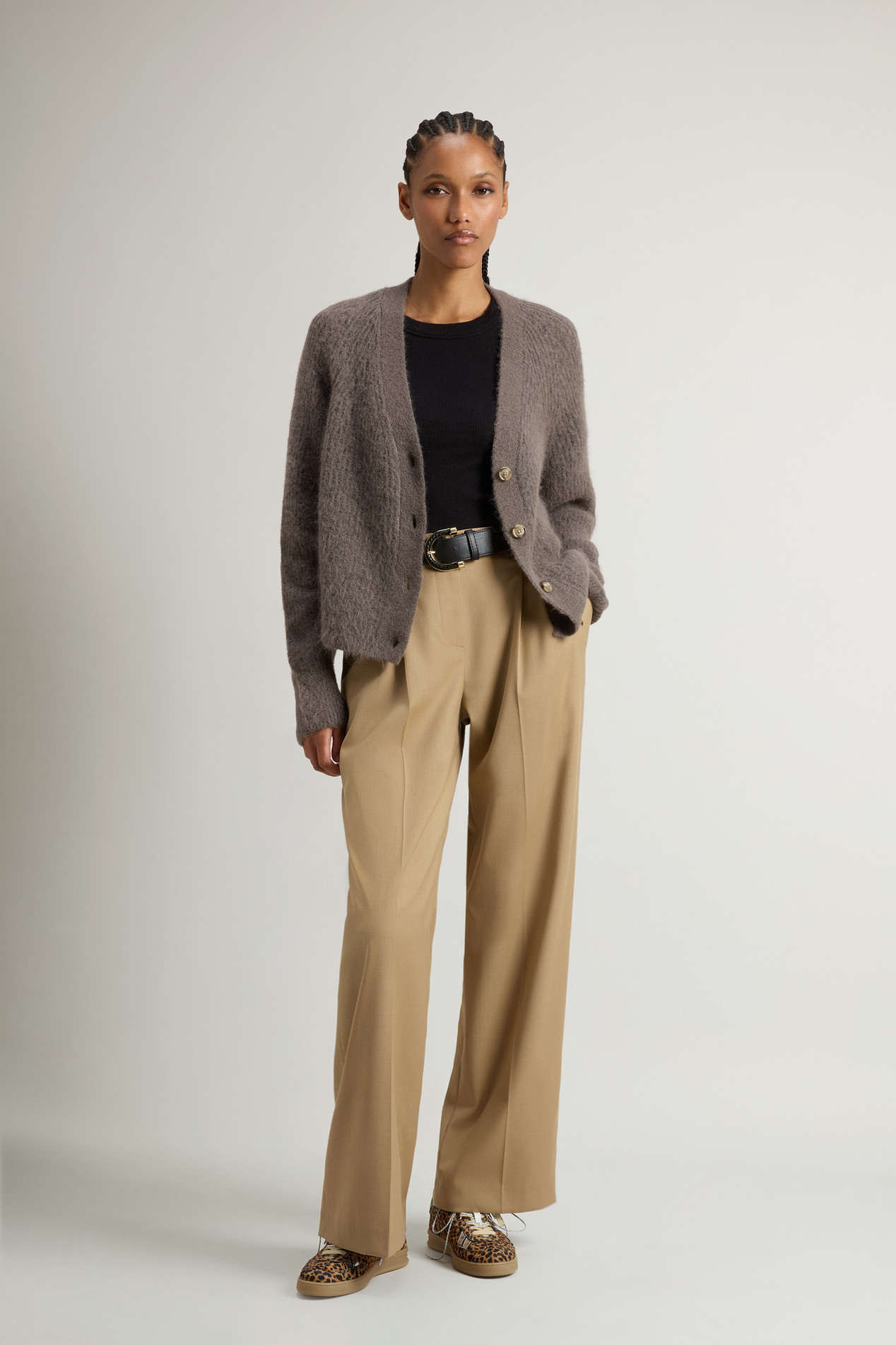 Garment-Dyed Cardigan in Alpaca and Wool Blend Gray photo 2 | Woolrich