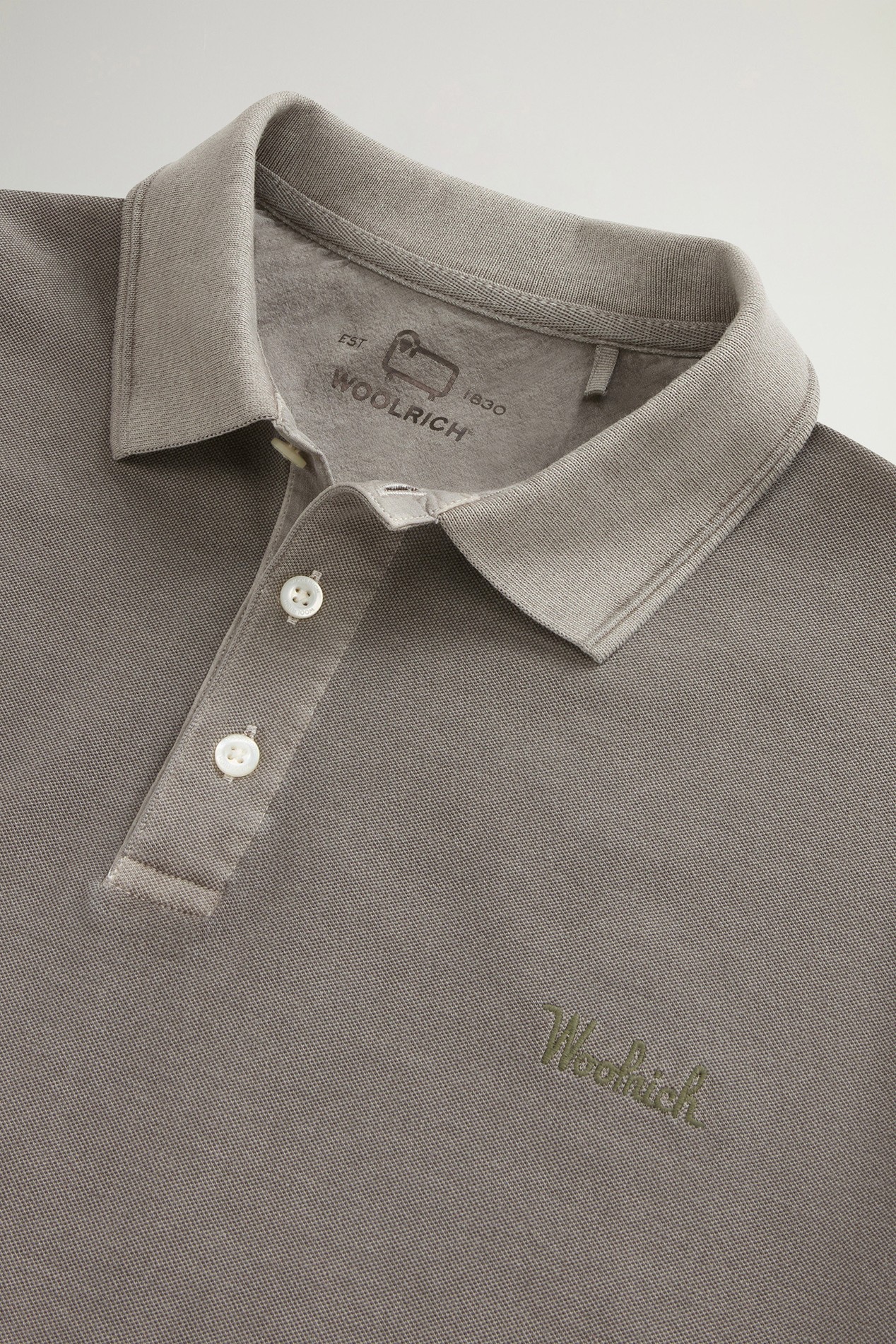 Garment-Dyed Mackinack Polo in Stretch Cotton Piquet Green photo 6 | Woolrich