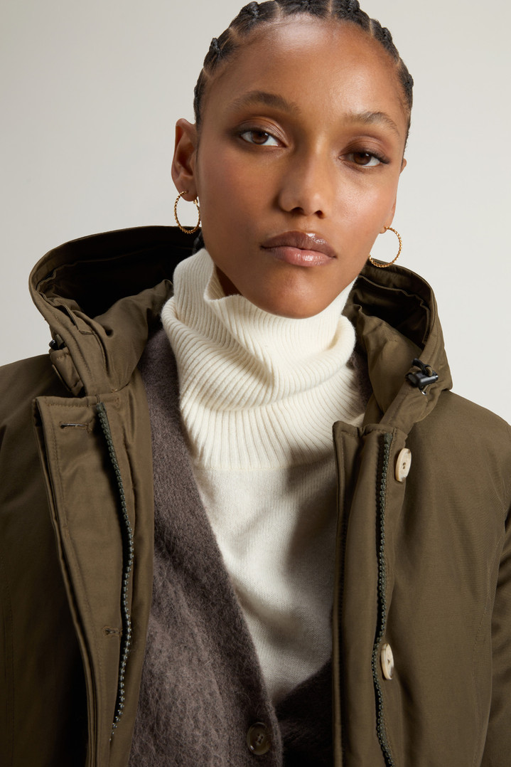 Arctic Parka in Ramar Cloth with Detachable Fur Trim Green photo 4 | Woolrich