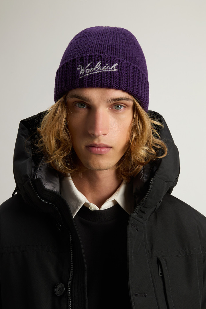 Beanie in Pure Merino Virgin Wool Purple photo 4 | Woolrich