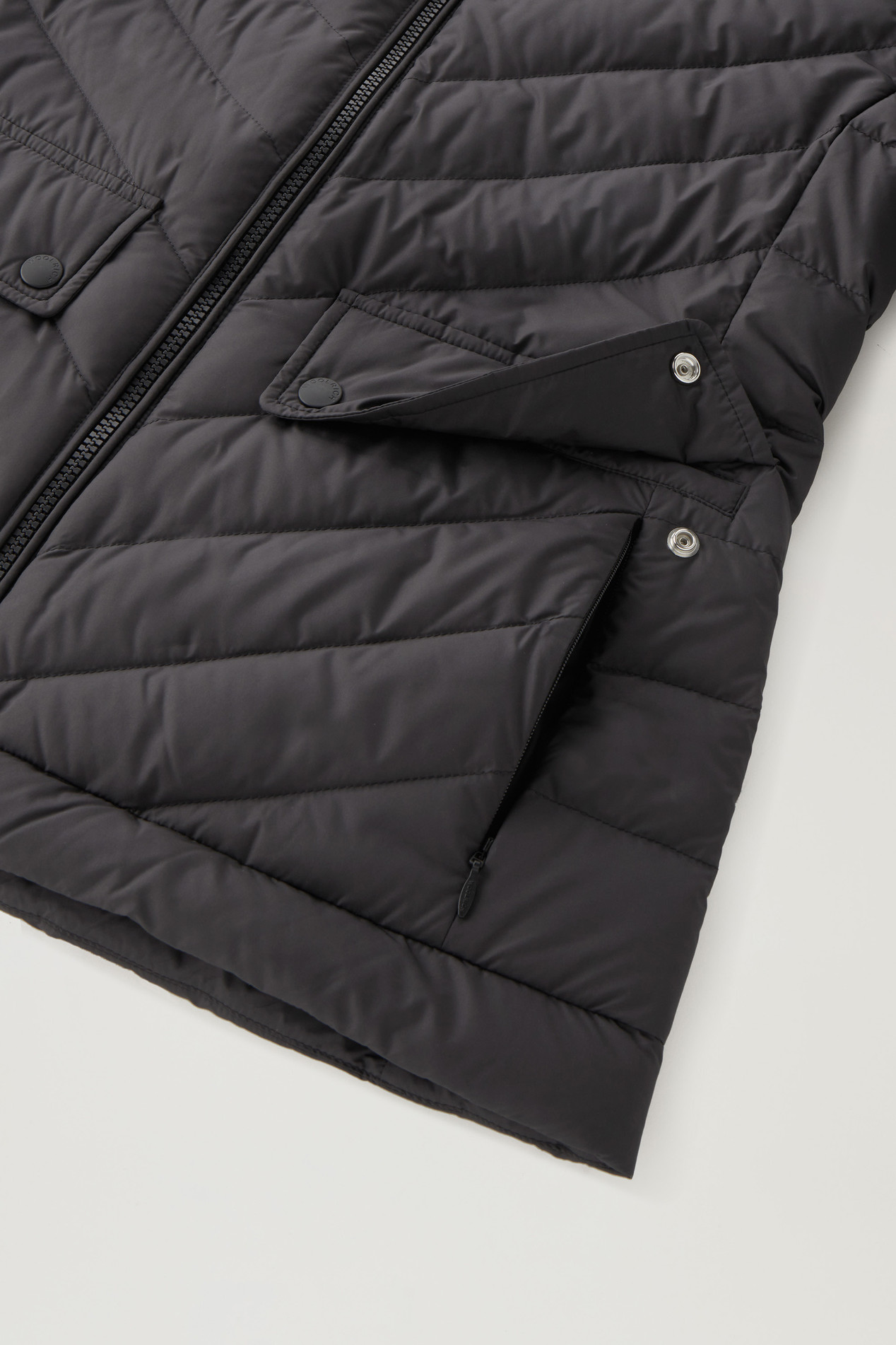 Short Padded Jacket with Chevron Quilting Black photo 5 | Woolrich