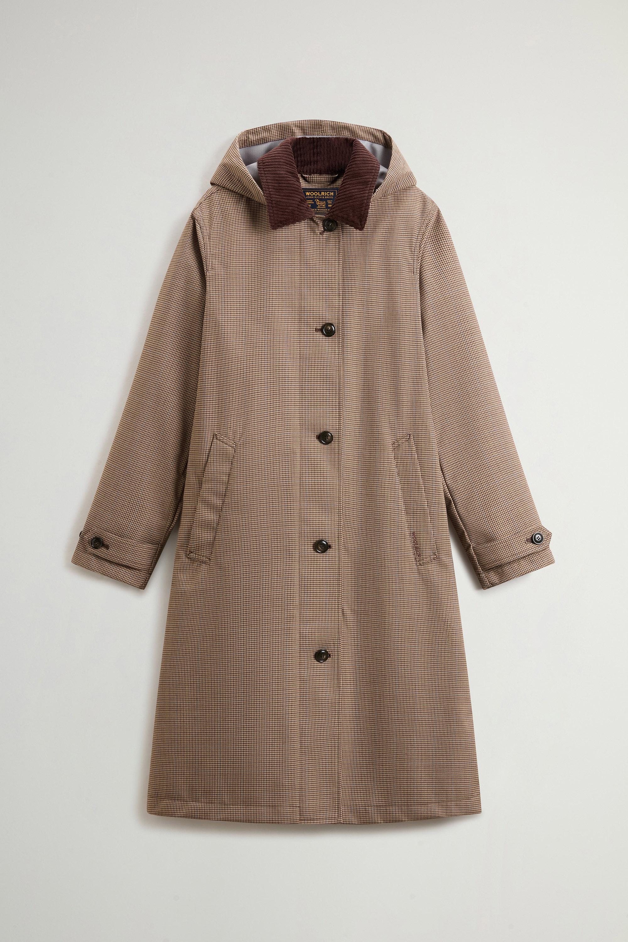 Coat in Yarn-Dyed Three-Layered Fabric with Removable Hood Brown photo 5 | Woolrich