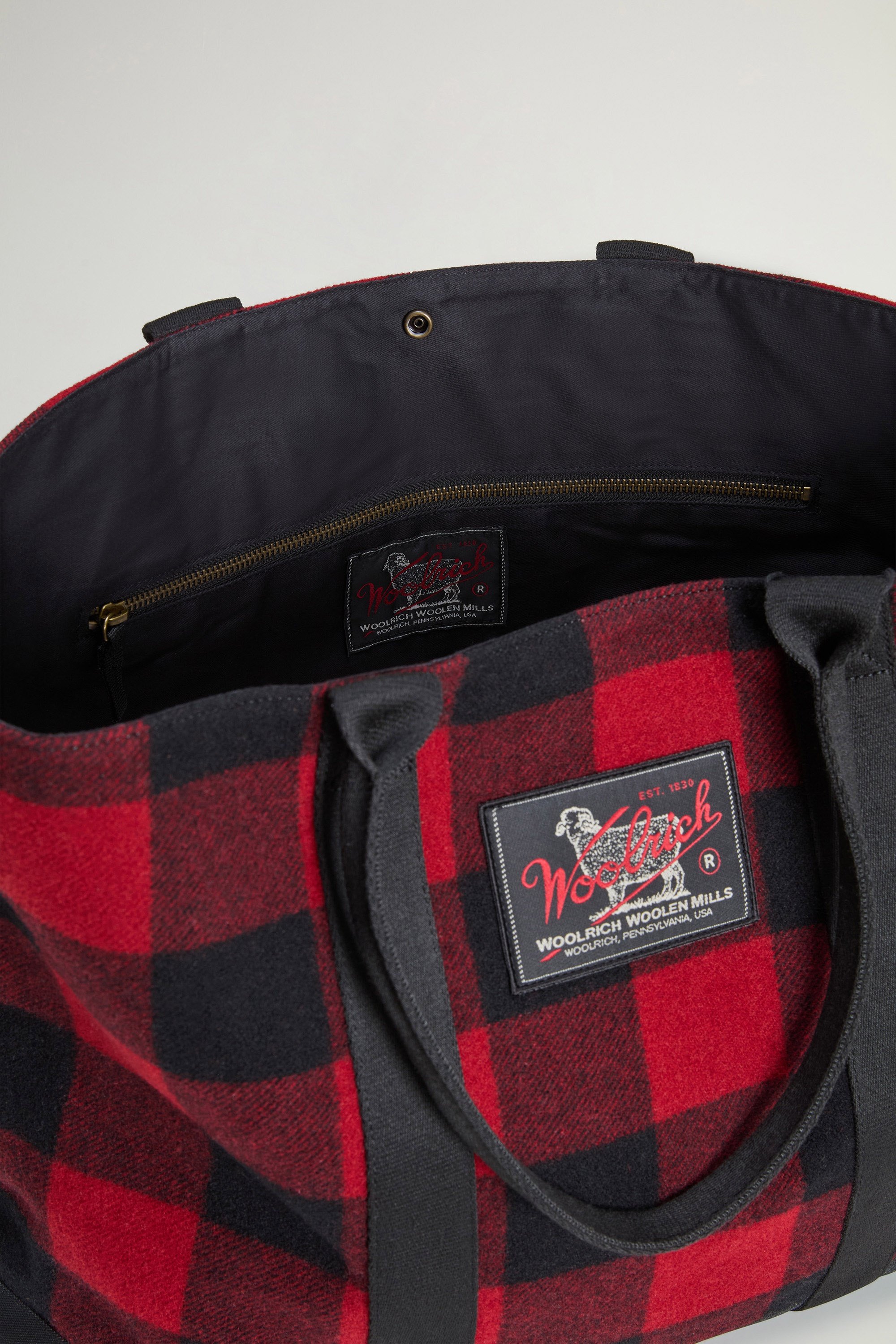 Large Tote Bag in Checked Italian Wool Blend Red photo 6 | Woolrich