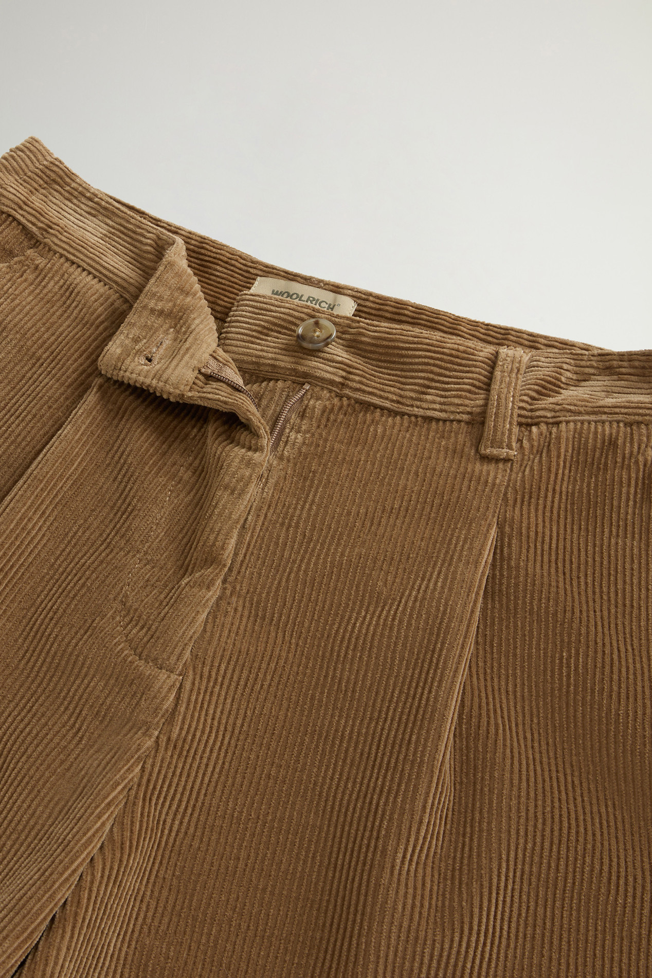 Wide-Leg Corduroy Shorts Beige photo 4 | Woolrich