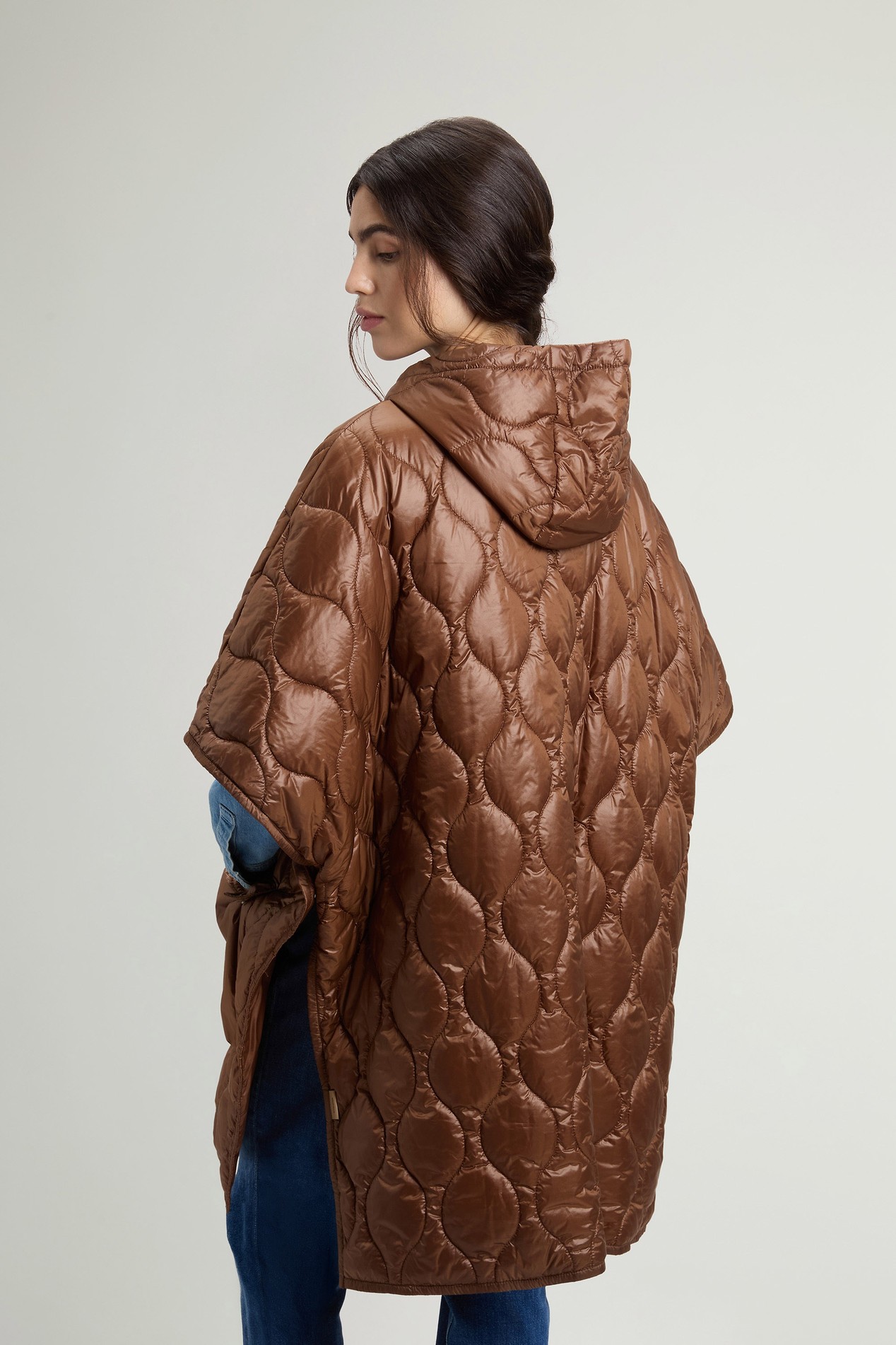 Quilted Cape in Urban Light Nylon Brown photo 3 | Woolrich
