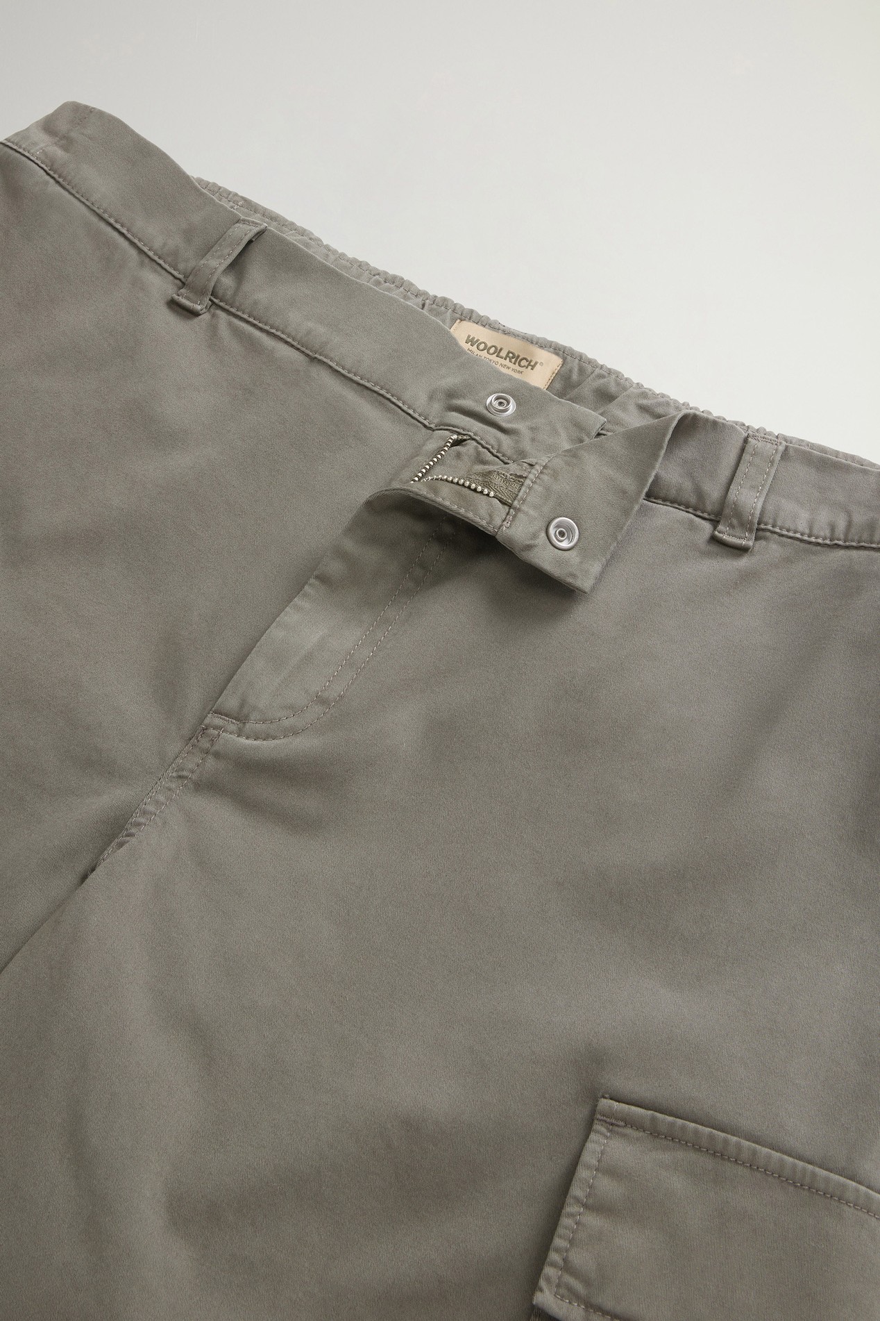 COTTON TWILL CARGO SHORT GD Green photo 4 | Woolrich