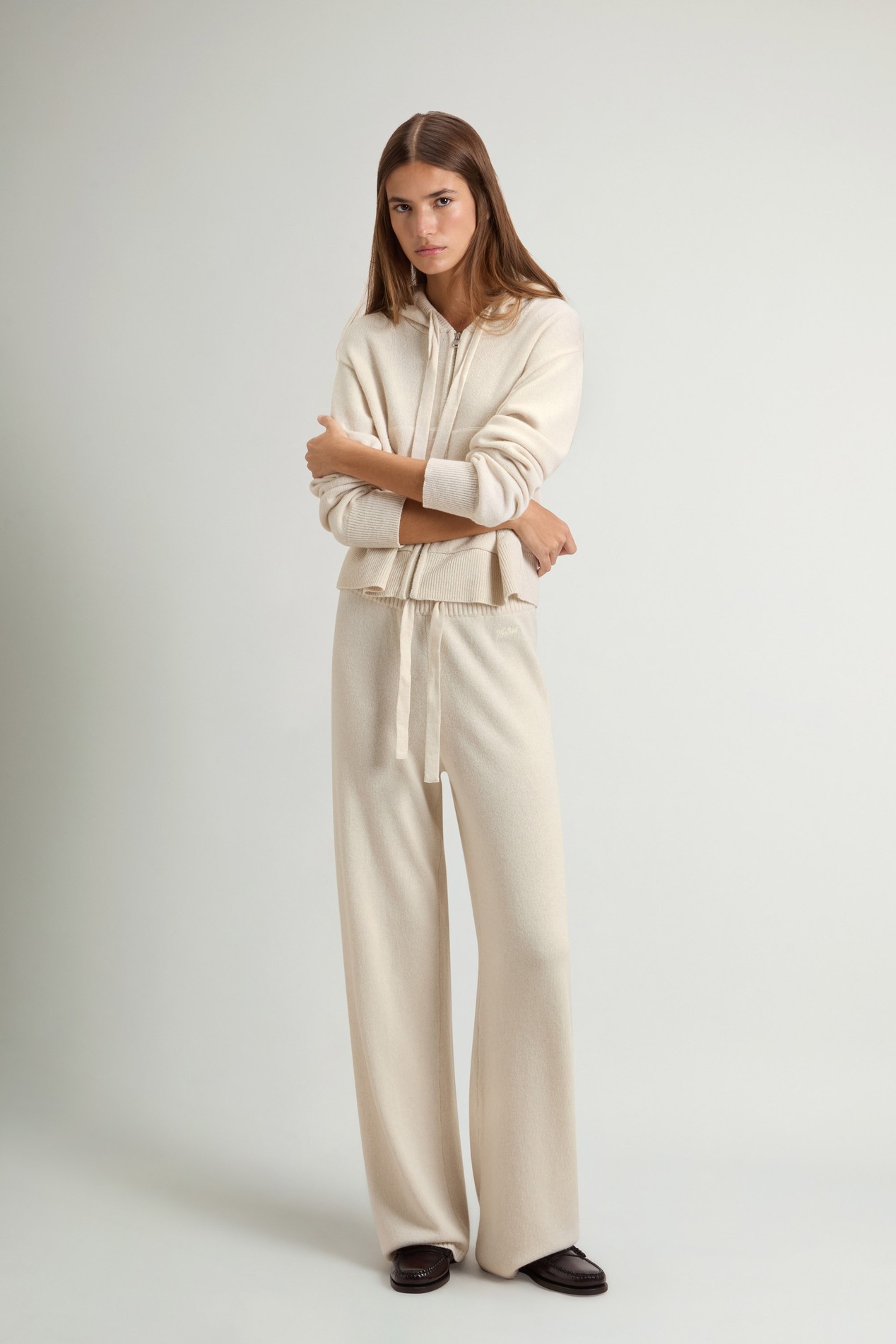 Hooded Full-Zipper Sweater in Wool and Cashmere Blend White photo 2 | Woolrich