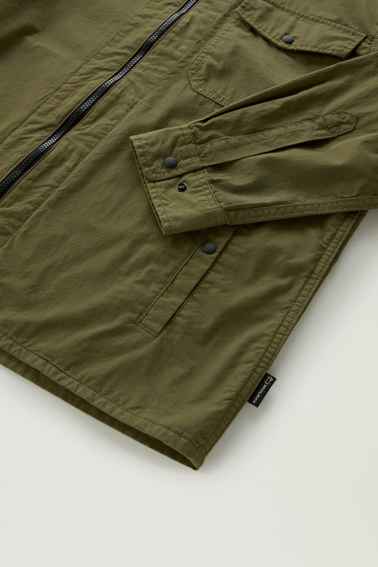 Garment-Dyed Overshirt in Pure Cotton Green photo 5 | Woolrich