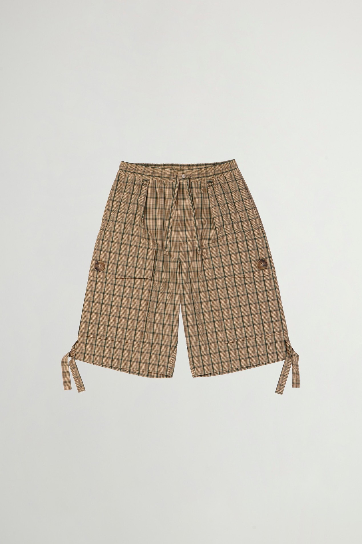 MADRAS CHECK CARGO CROPPED SHORTS Brown photo 1 | Woolrich