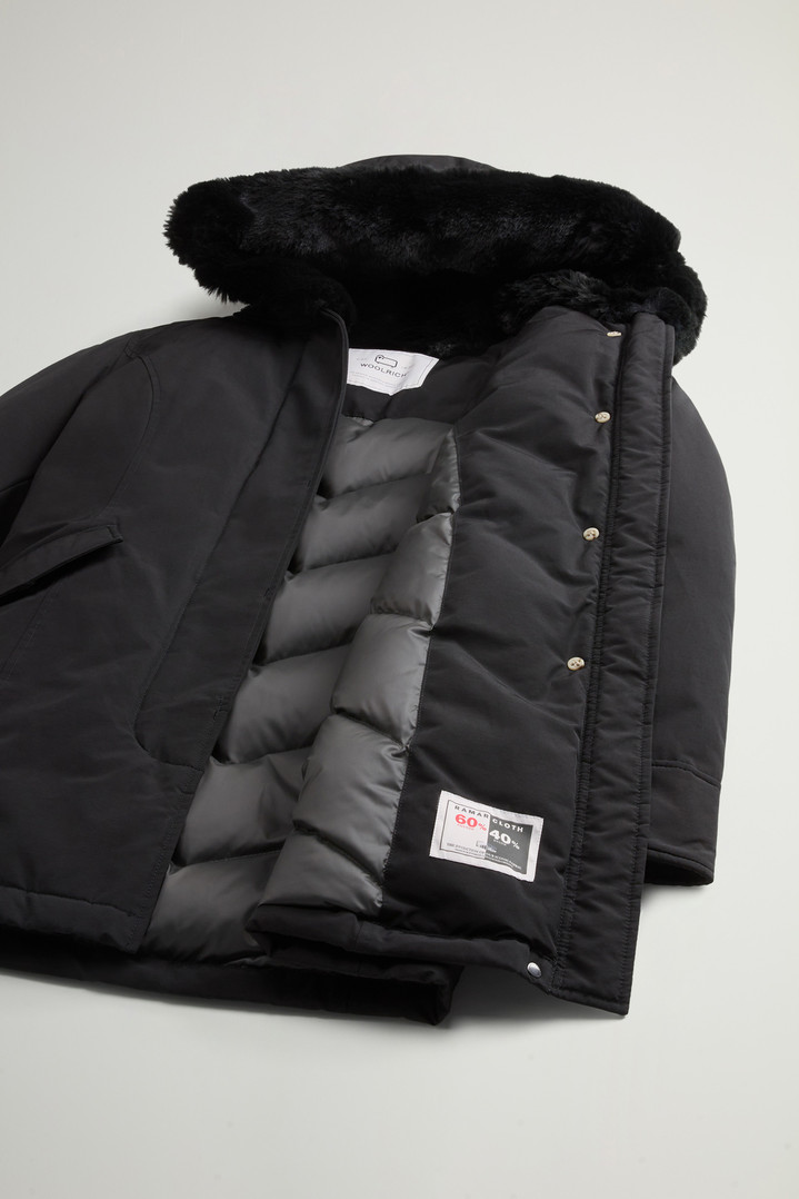 Beaker Parka with Faux Fur in Ramar Cloth Black photo 4 | Woolrich