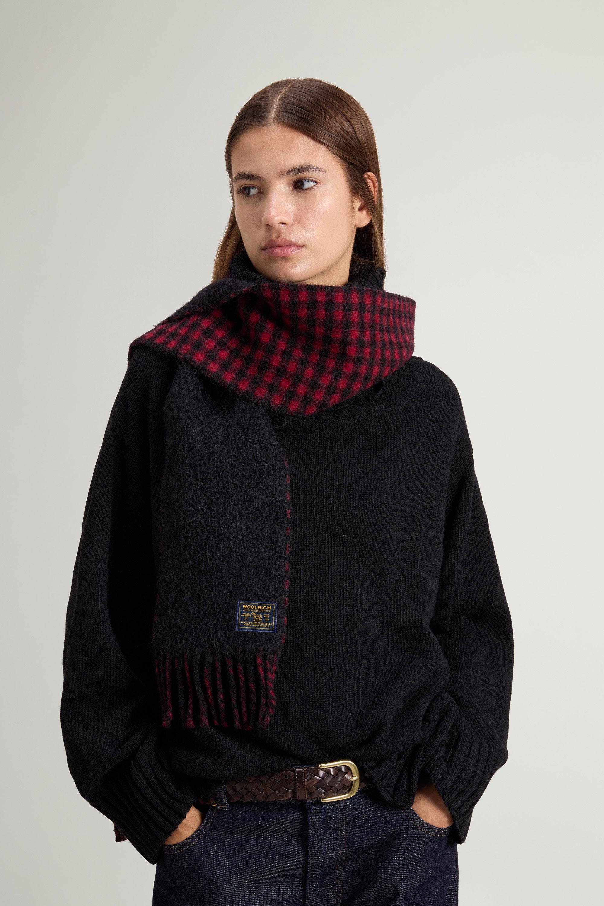 Double-Faced Scarf in Virgin Wool, Alpaca and Mohair Blend Black photo 1 | Woolrich