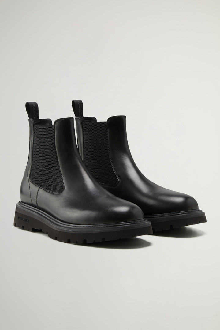 Black photo 2 | Woolrich