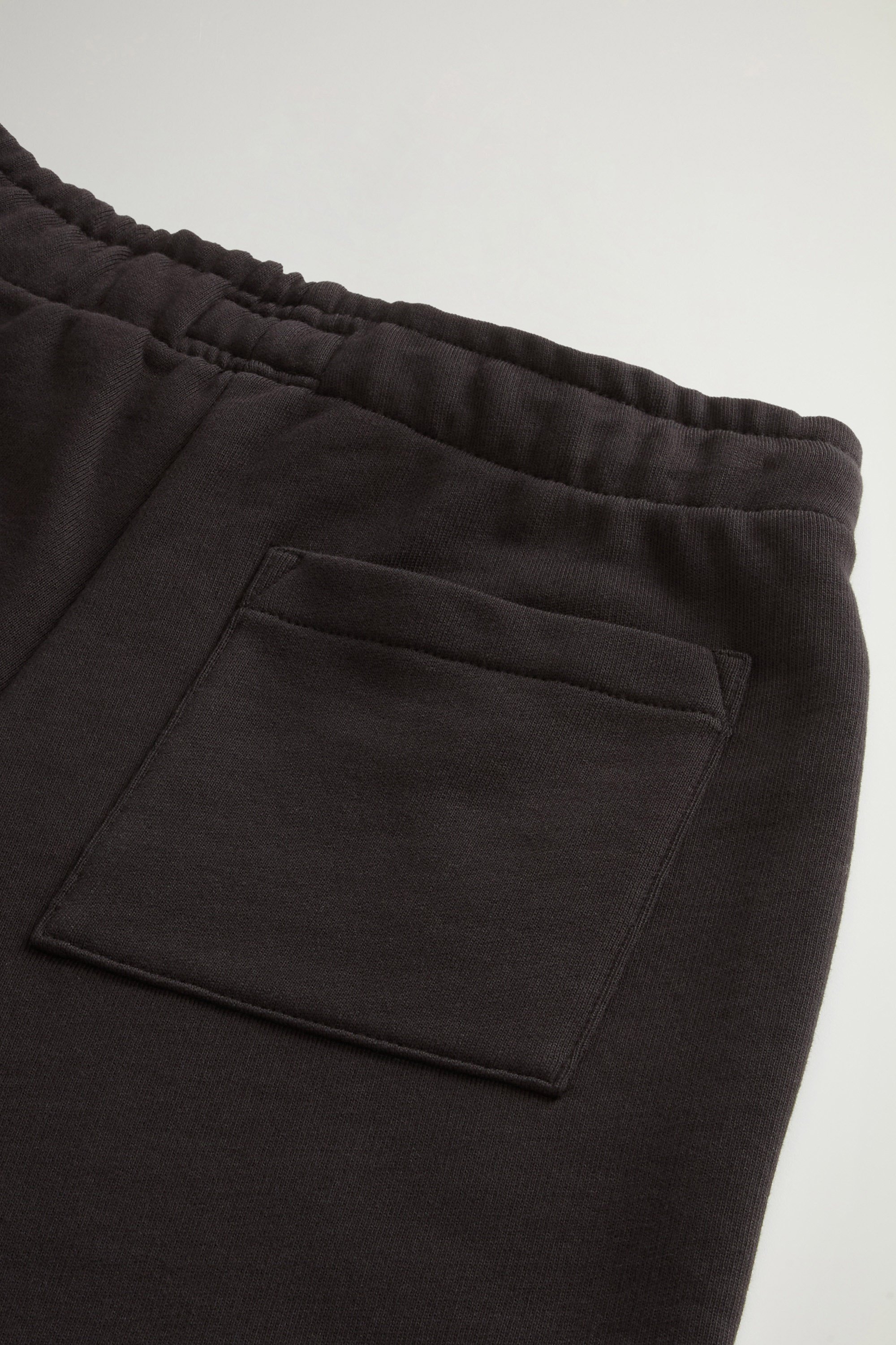 LOGO SWEATPANT Black photo 3 | Woolrich