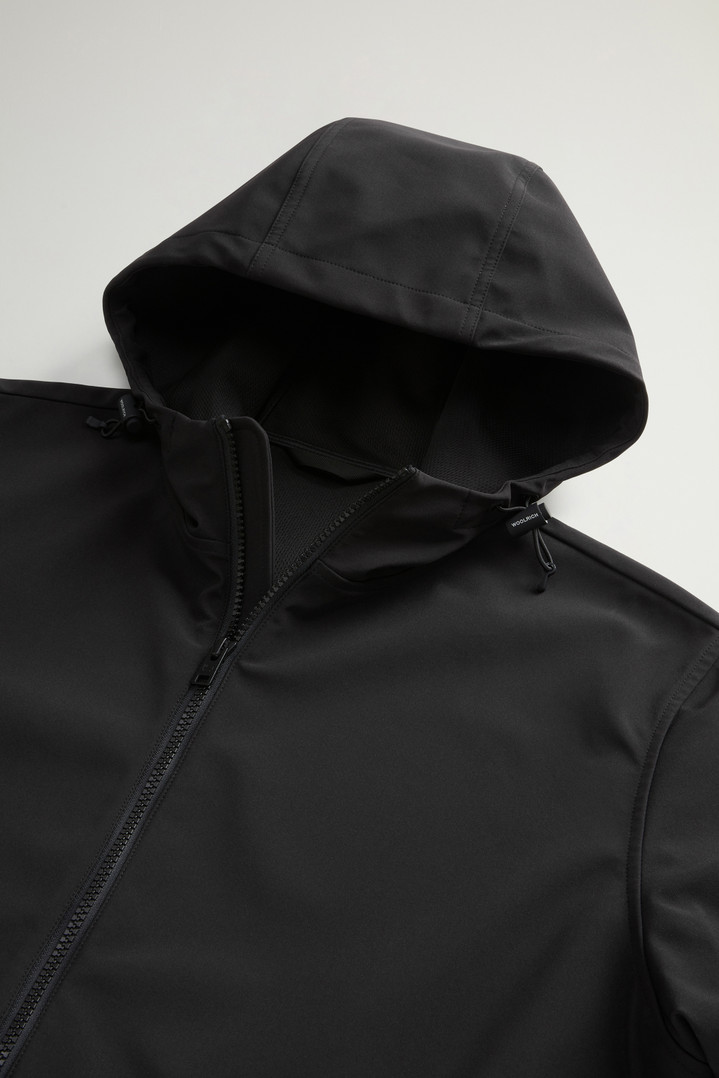 Jacke aus Tech Softshell Schwarz photo 2 | Woolrich