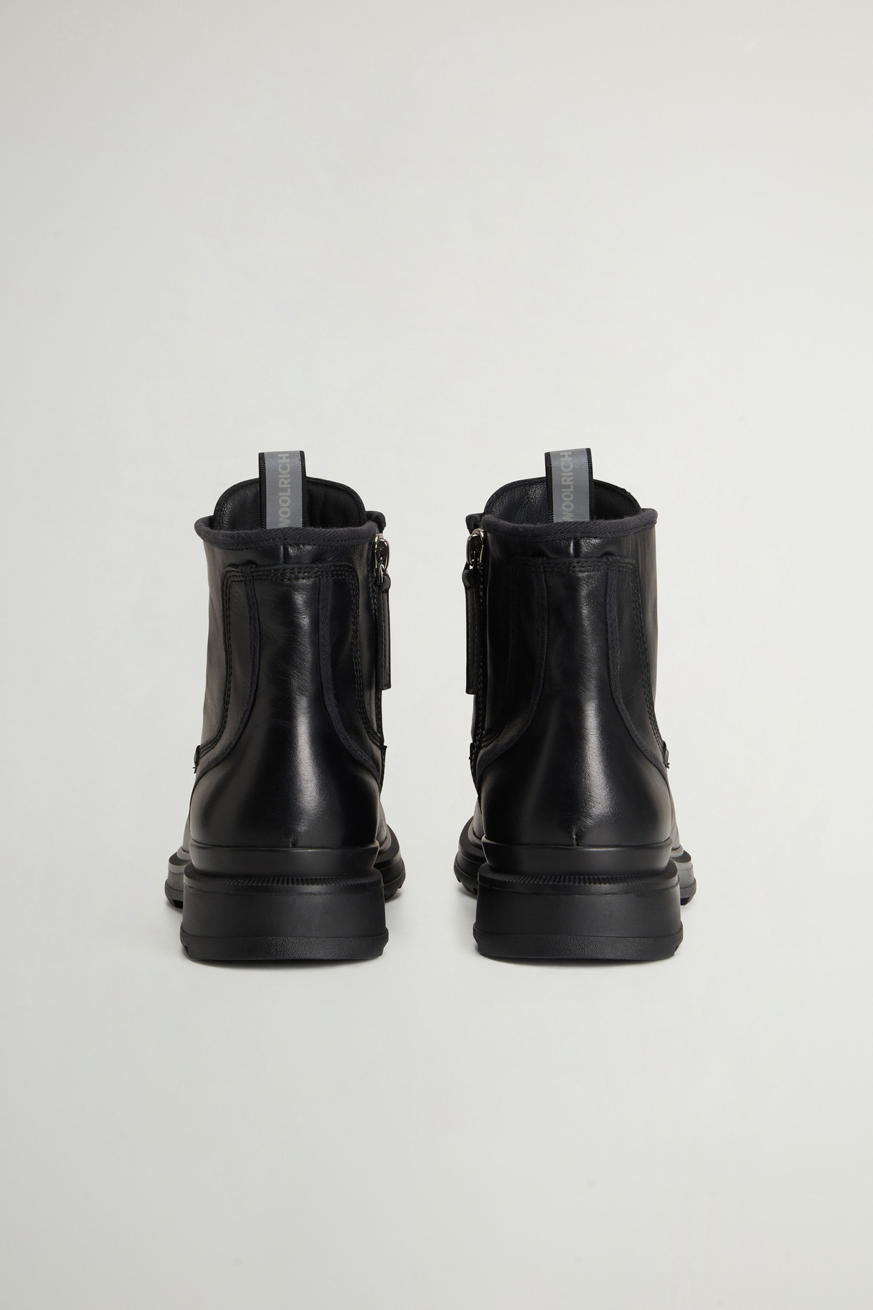 Grove Lace-Up Boots in Leather Black photo 3 | Woolrich