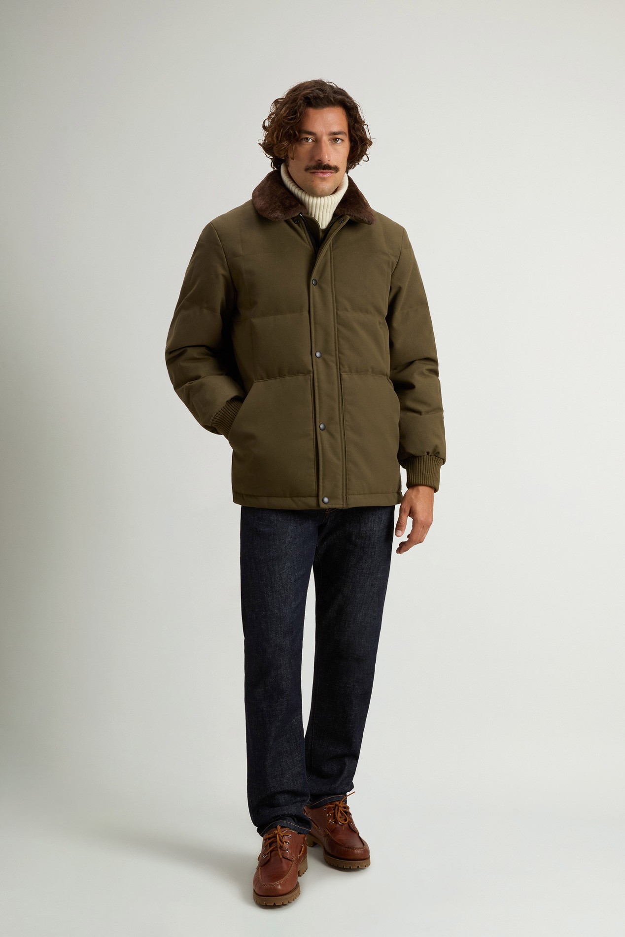 Blizzard Jacket in Quilted Canvas Green photo 2 | Woolrich