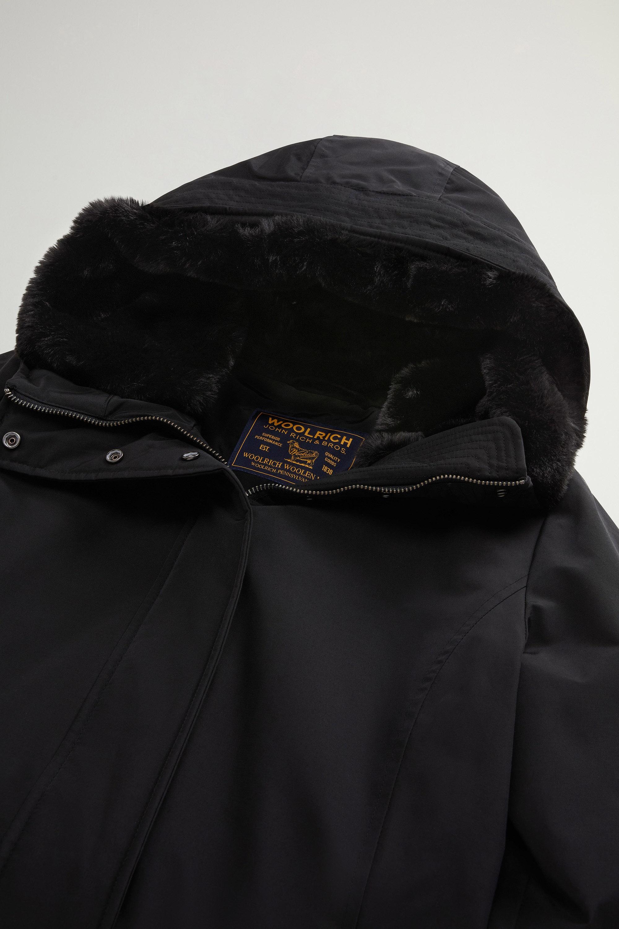 BOULDER FAUX FUR PARKA Black photo 6 | Woolrich