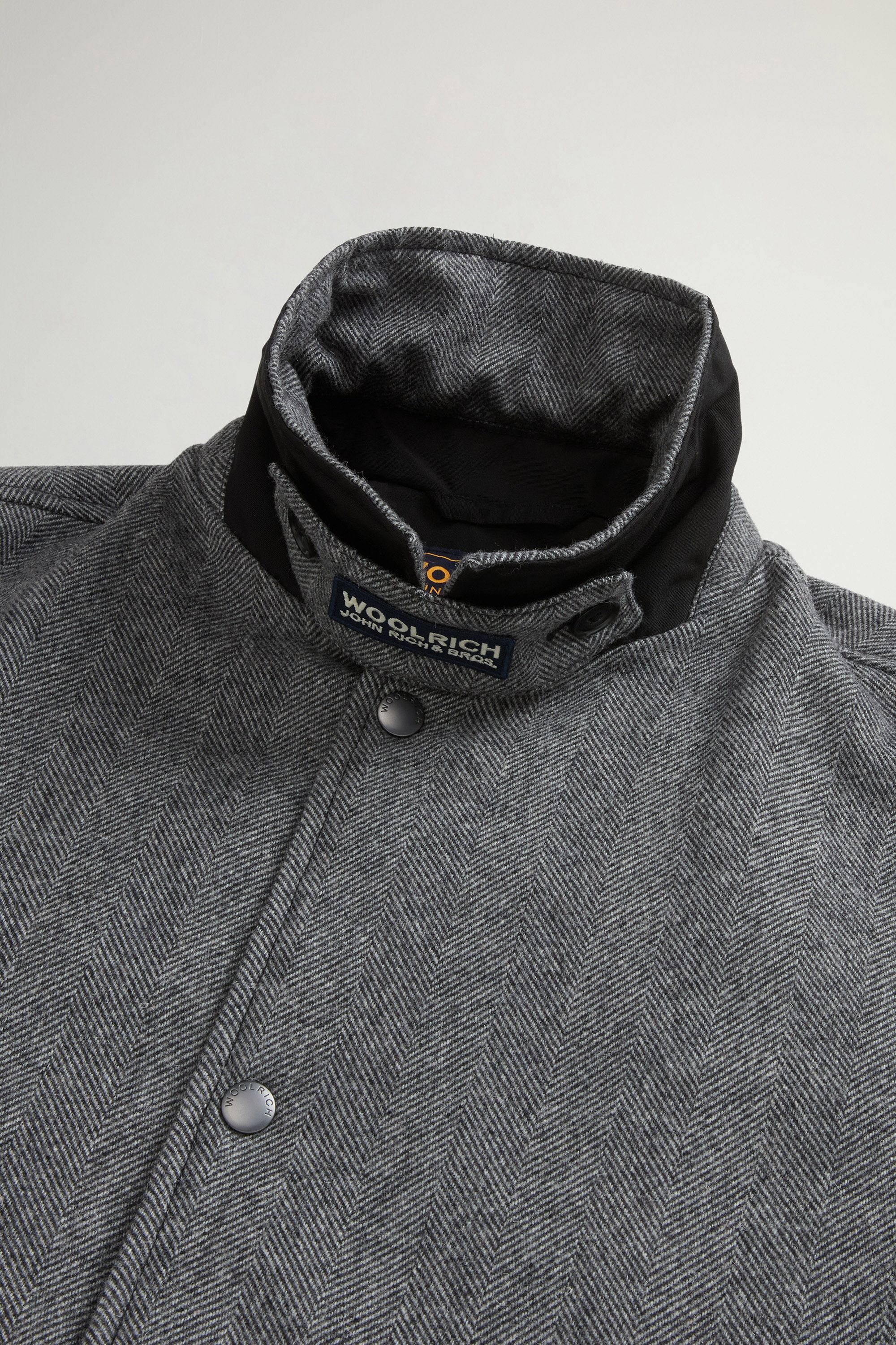 Checked Padded Overshirt in Recycled Italian Wool Blend Gray photo 6 | Woolrich