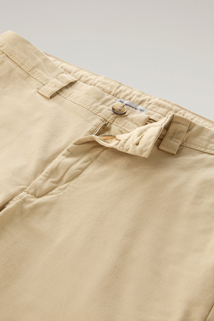 Garment-Dyed Classic Chino Pant in Stretch Cotton Beige photo 2 | Woolrich
