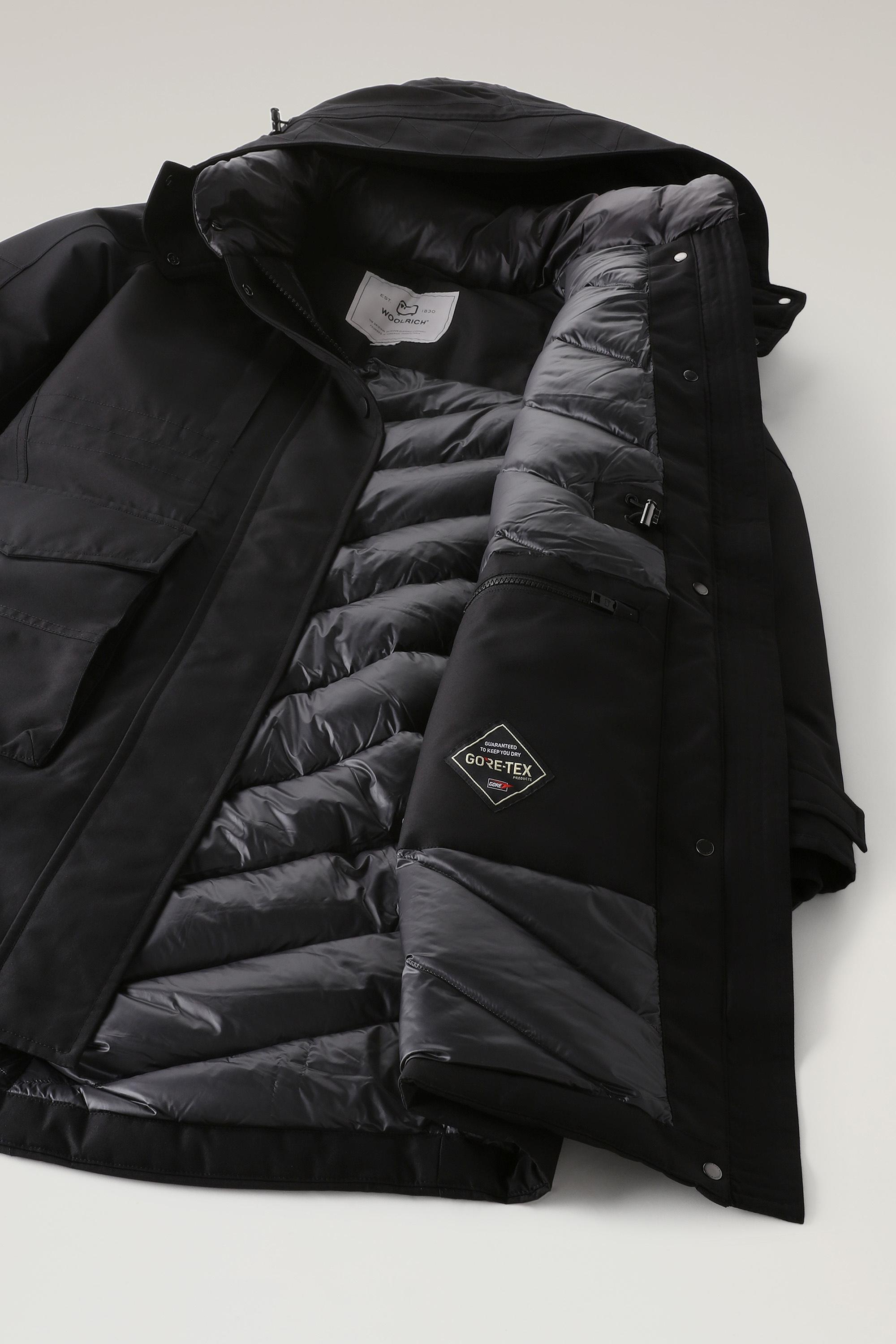 Waterproof Cayuta Parka in GORE-TEX Black photo 5 | Woolrich