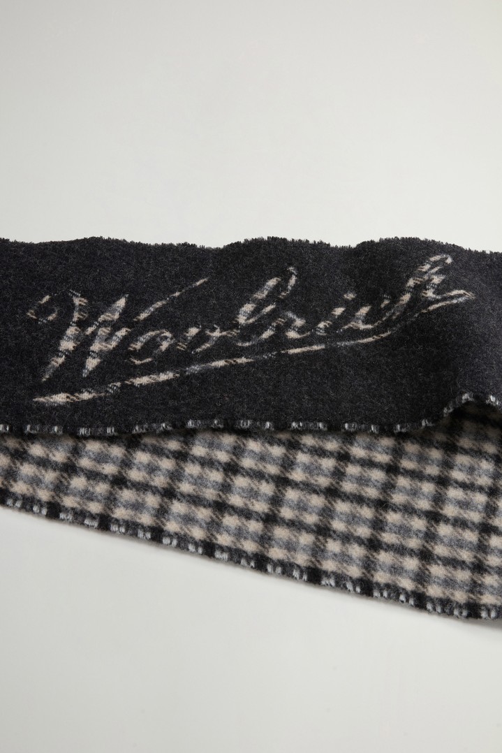 Scarf in Pure Wool with Checked Pattern Gray photo 4 | Woolrich