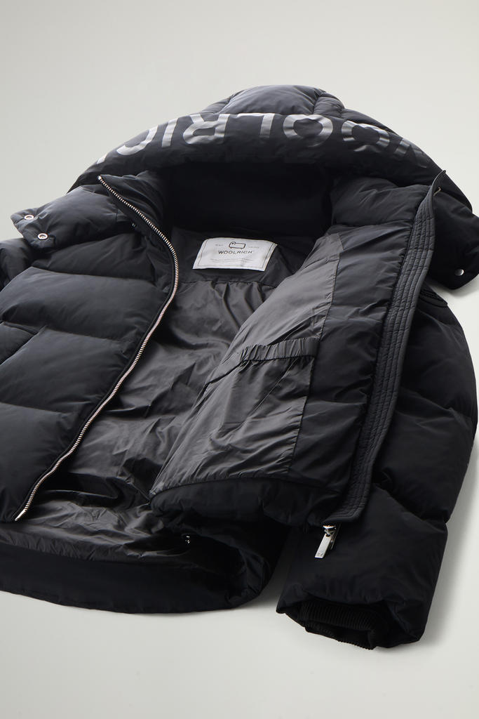 Short Alsea Down Jacket in Stretch Nylon with Detachable Hood Black photo 6 | Woolrich