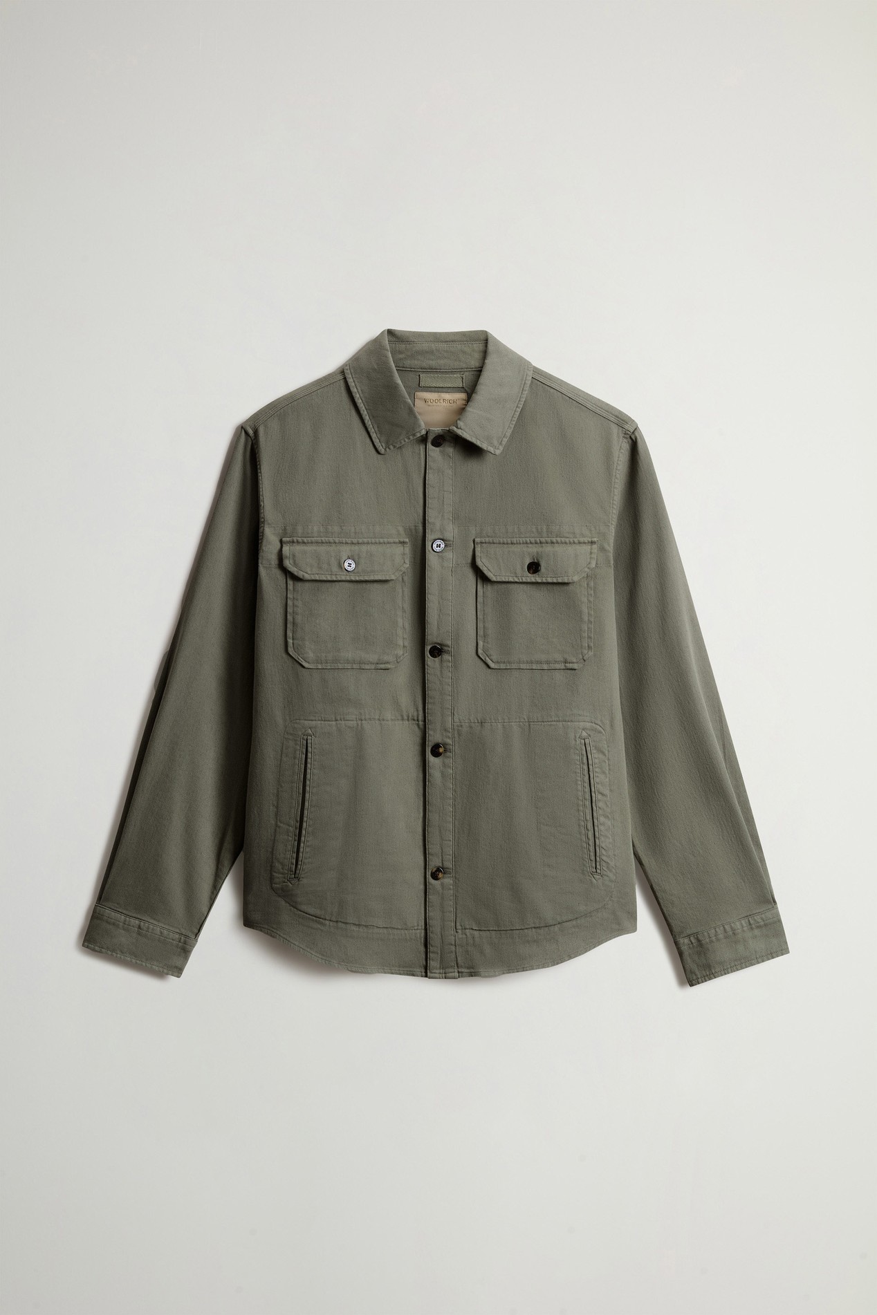 Garment-Dyed Safari Overshirt in Cotton and Linen Blend Green photo 5 | Woolrich