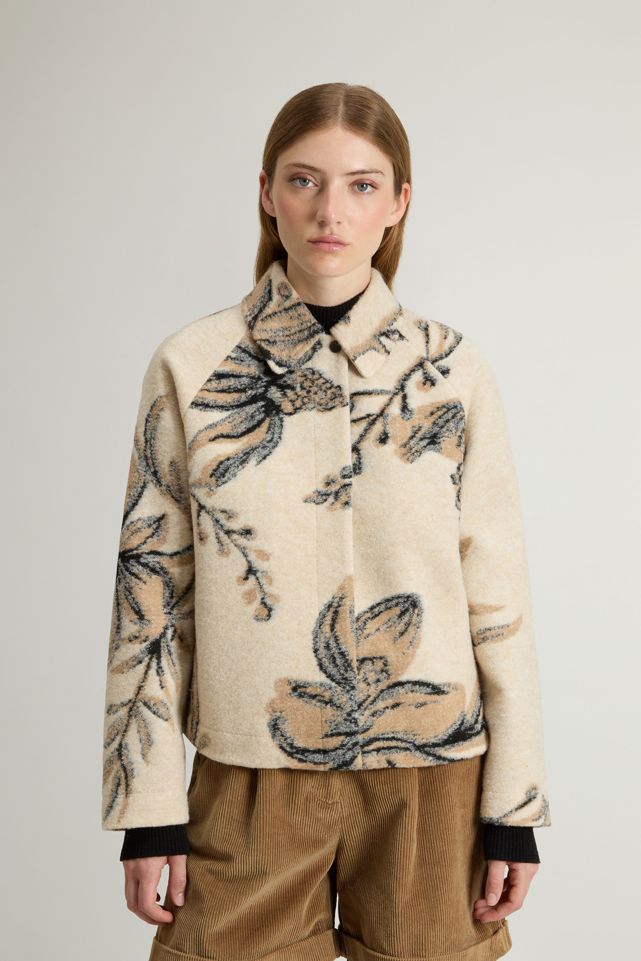 Overshirt in Italian Wool-Blend with Floral Pattern Beige photo 1 | Woolrich