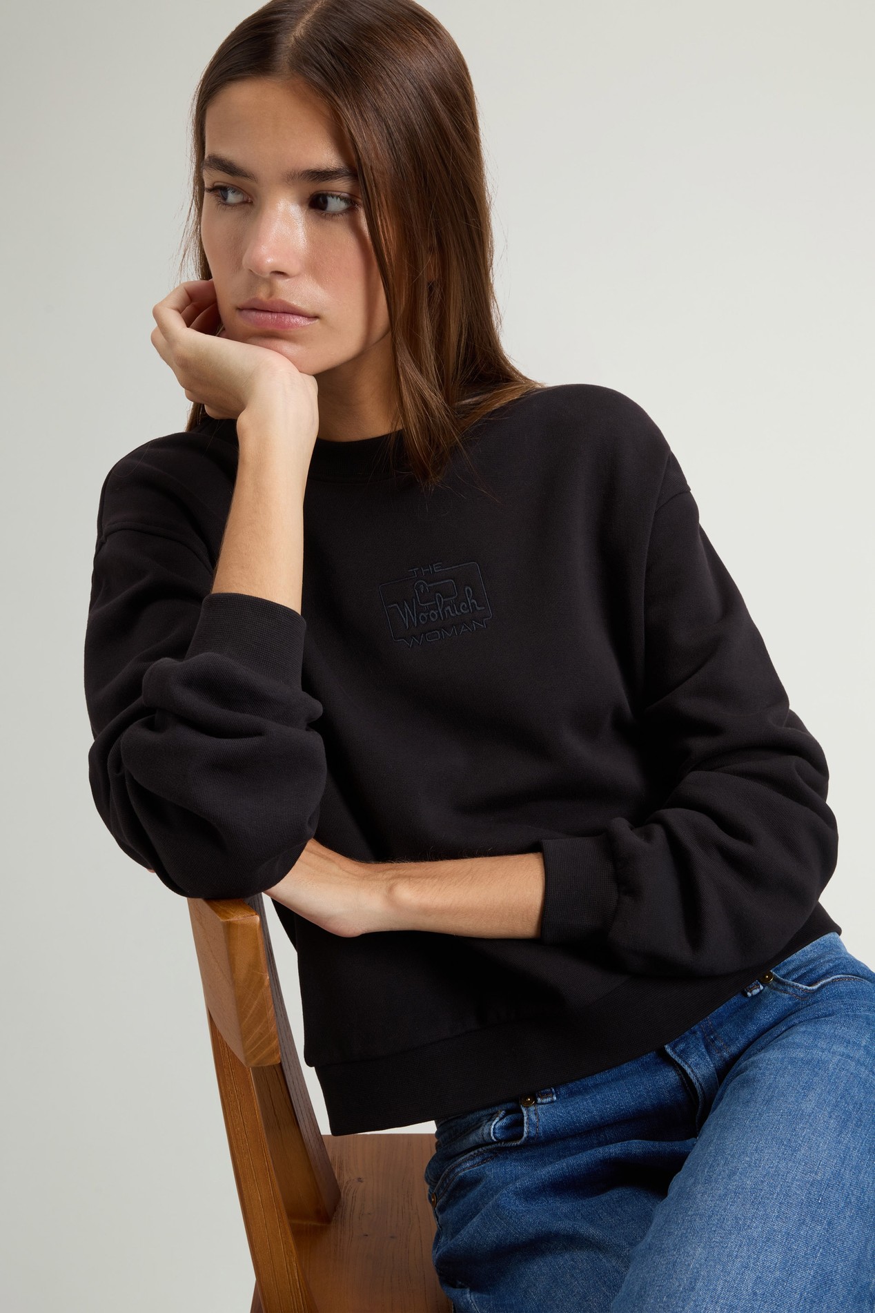 Crewneck Sweatshirt in Pure Cotton Black photo 4 | Woolrich