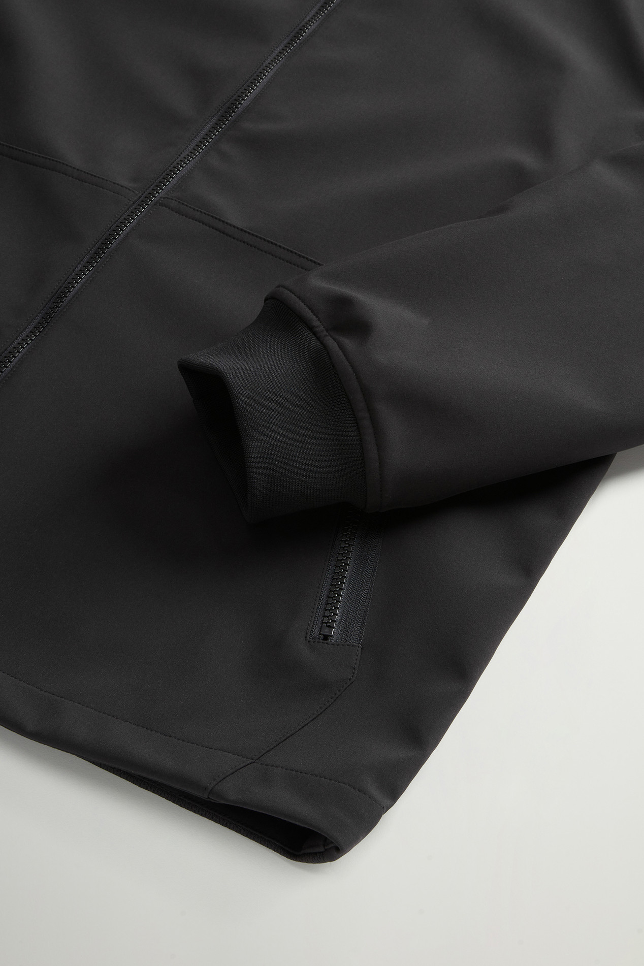 Jacke aus Tech Softshell Schwarz photo 4 | Woolrich